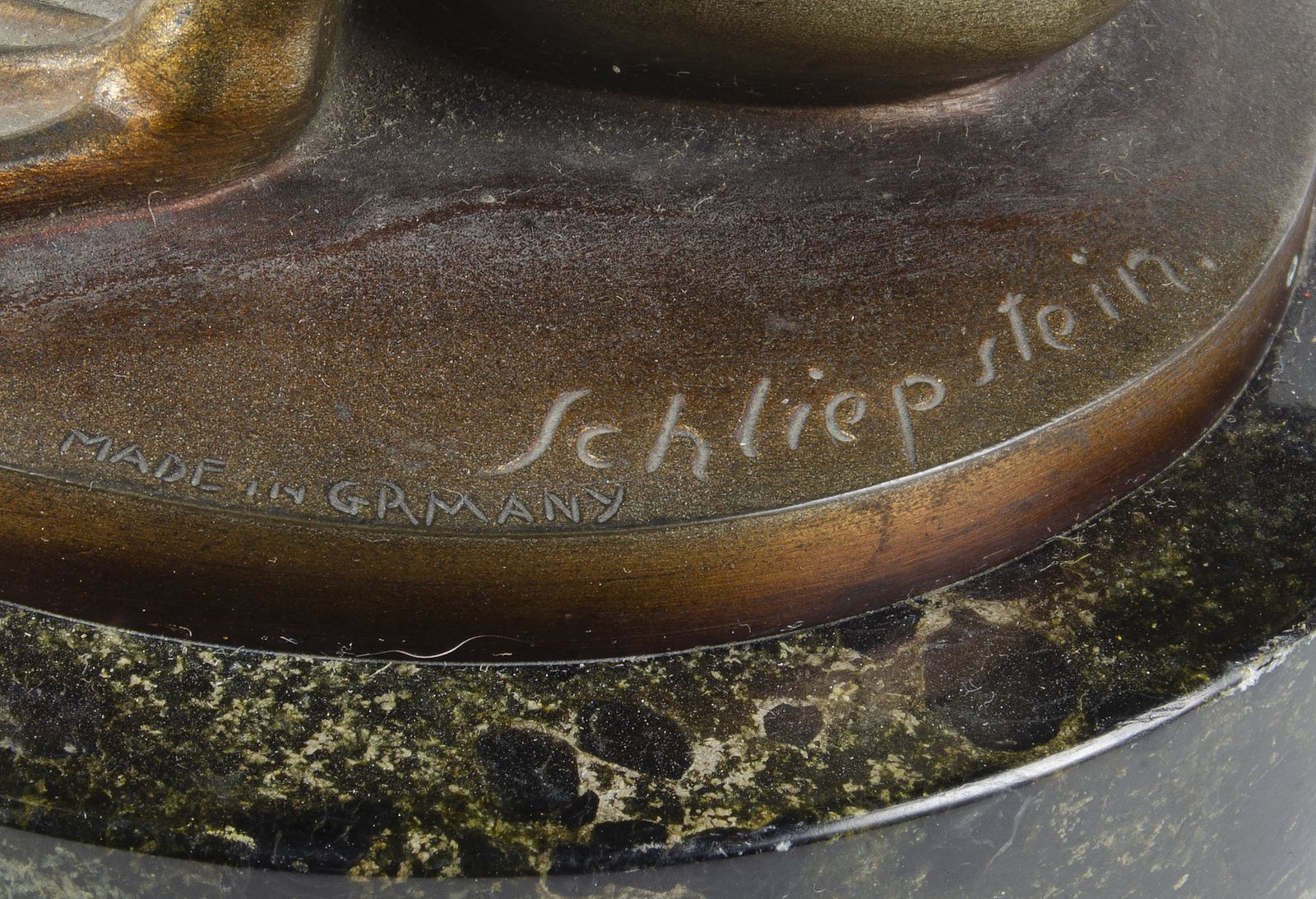 Early 20th Century Art Déco Patinated Bronze Sculpture Of Duck With Marble Base By Gerhard Schliepstein, Germany photo buy