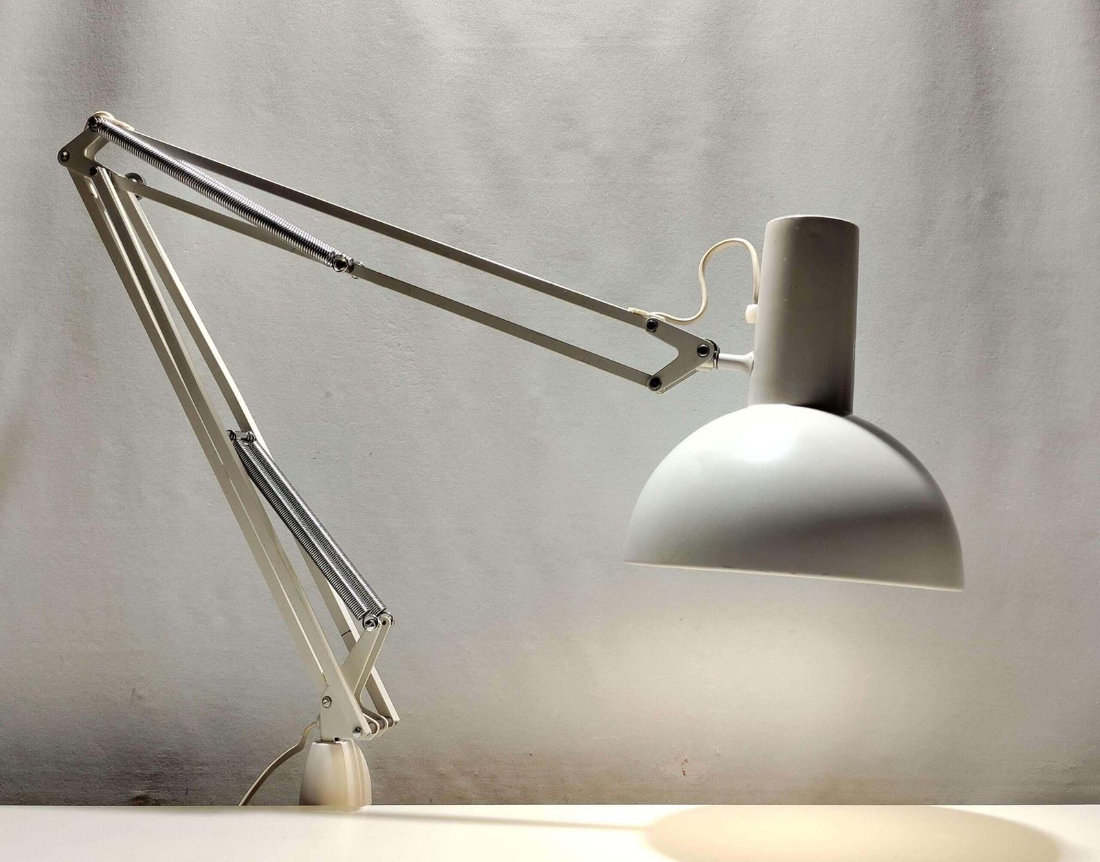 Louis Poulsen White Articulated Architects Desk Or Wall Lamp, 1980s photo for sale