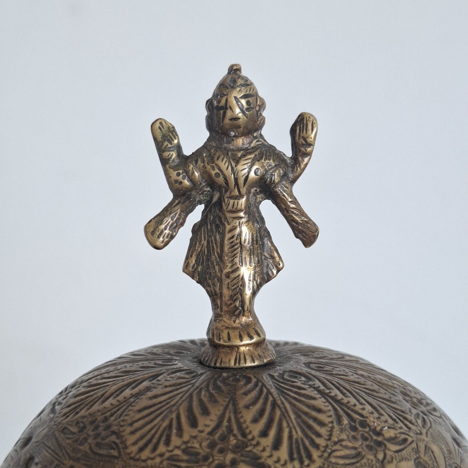 photo vintage Indian Engraved Brass Urn Covered Vase Buddhist Diety Finial Large Vintage