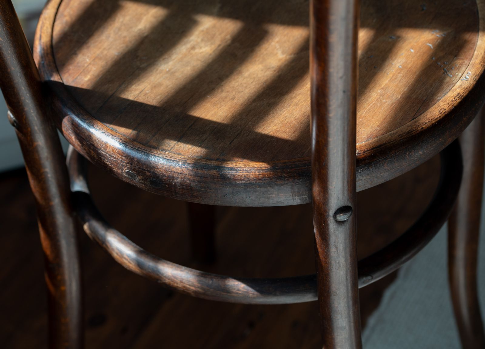 photo for sale Antique Fischel Bentwood Chair