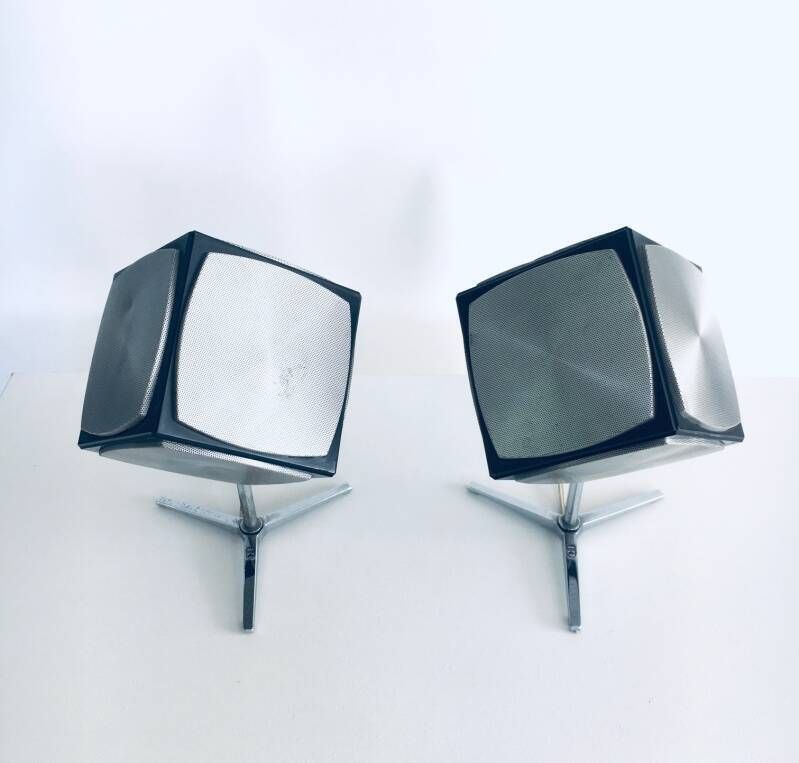 Midcentury Modern Space Age Design Audiorama 700 "Cube" Speaker Set By Grundig, 1960's photo vinterior