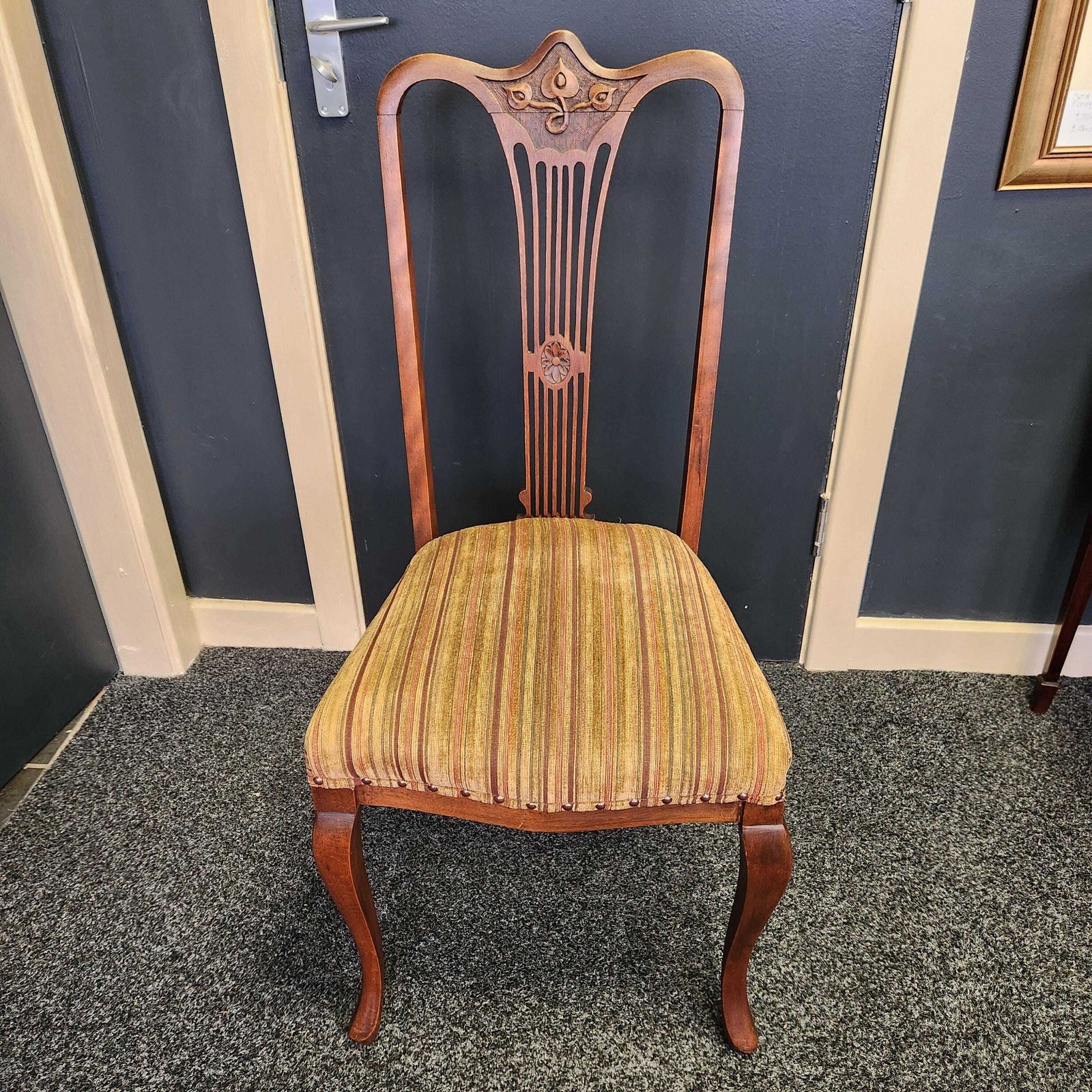 Set Of 4 Walnut Art Nouveau Dining Chairs. photo Furniture