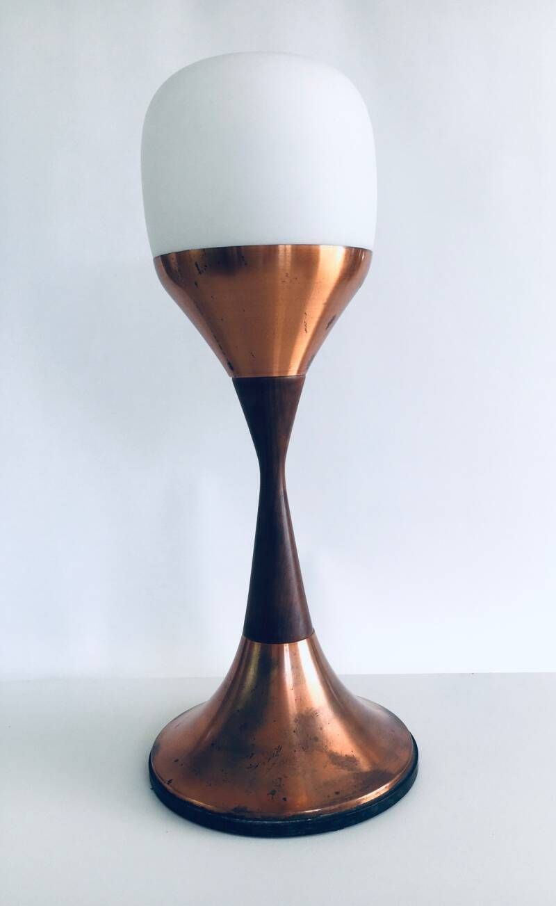 Mid Century Modern Scandinavisch Design "Atomic" Vloerlamp (Laag Model), Denemarken, Ca. Jaren 1950 photo for sale