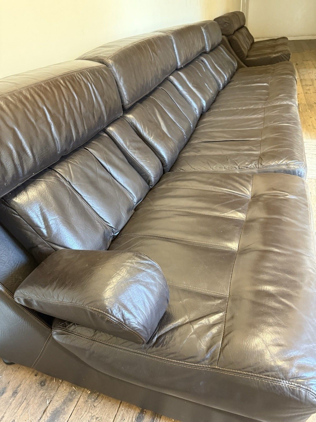 photo furniture Vintage Modular Leather Sofa Chair Tetrad  1960s 70s Heals Harrods