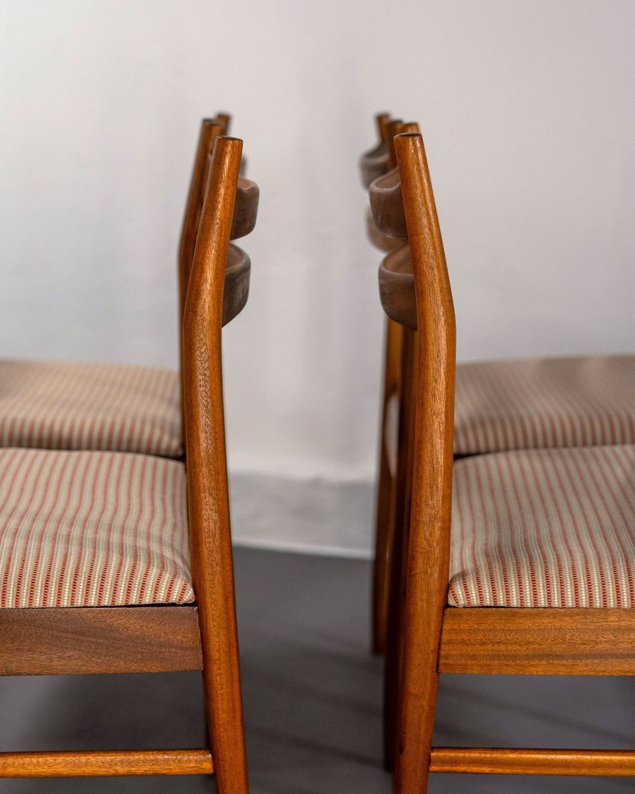Set Of 6 Dining Chairs By McIntosh And Co Made Of Teak photo vintage