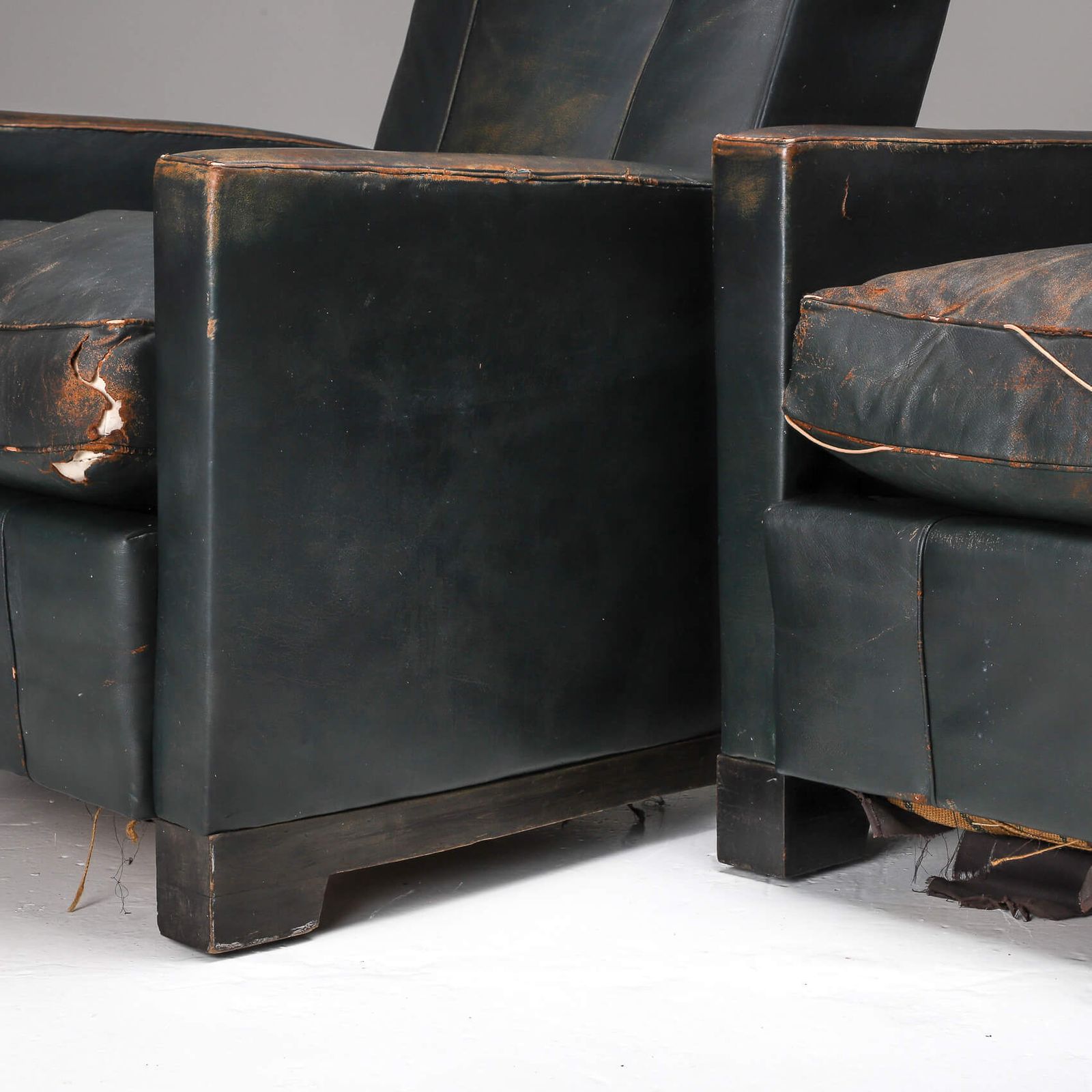 824.0 Pair Of Art Deco Leather Chairs photo