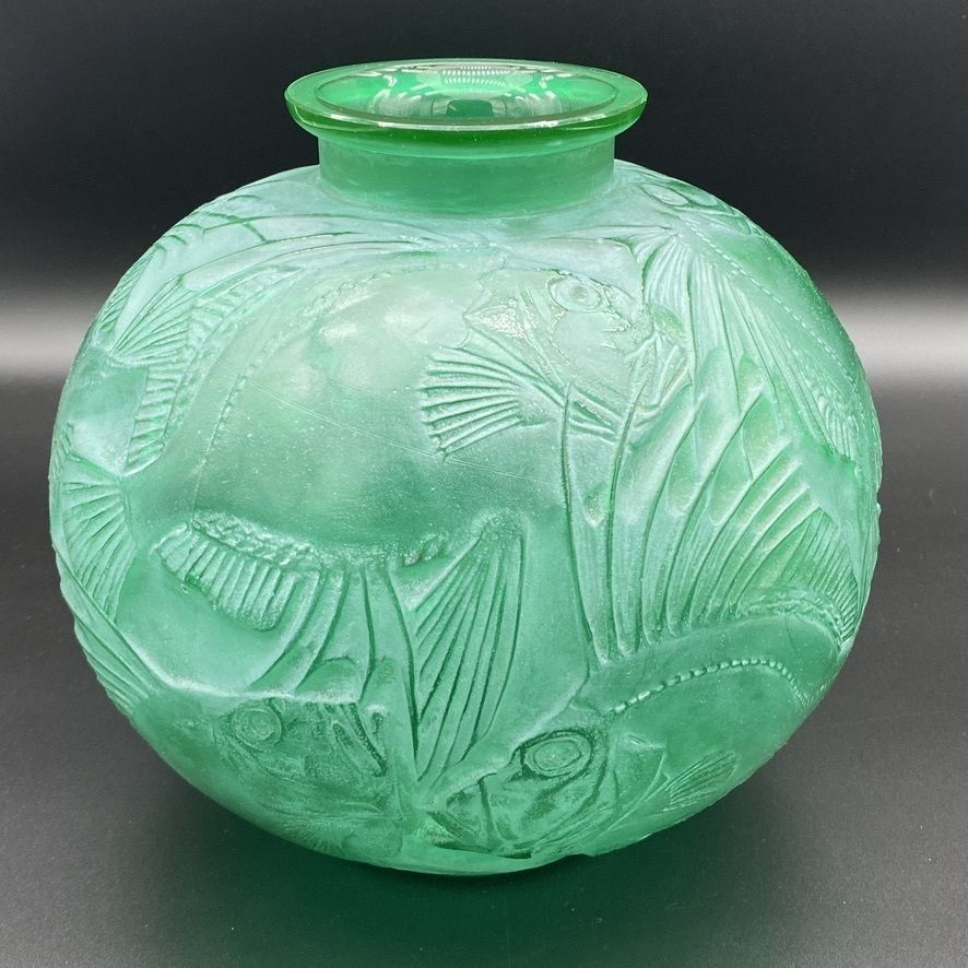A Green Poisson Vase By R.Lalique photo buy