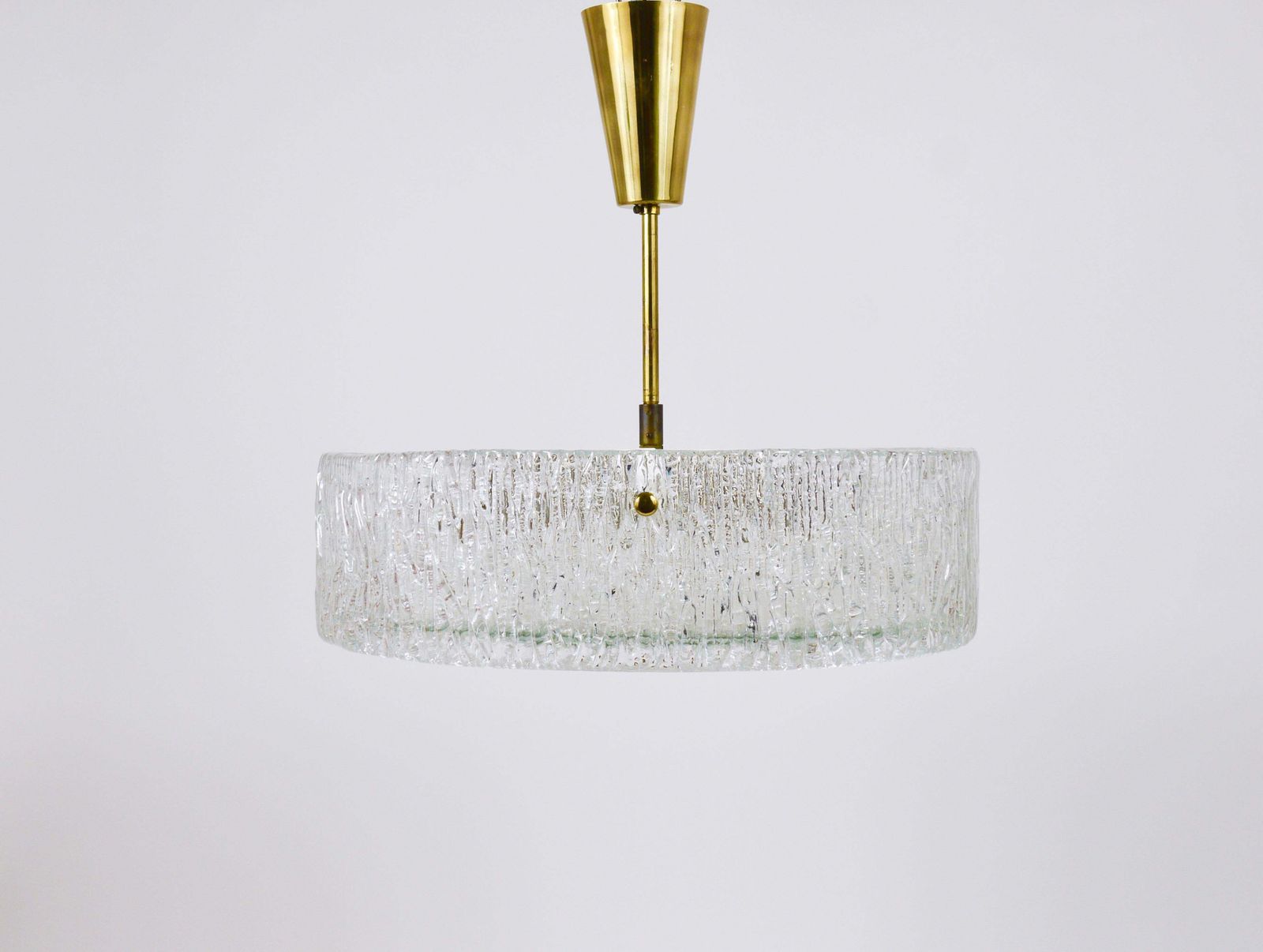 photo vinterior J.T. Kalmar Round Textured Glass Ring & Brass Chandelier, Pendant Lamp, 1950s