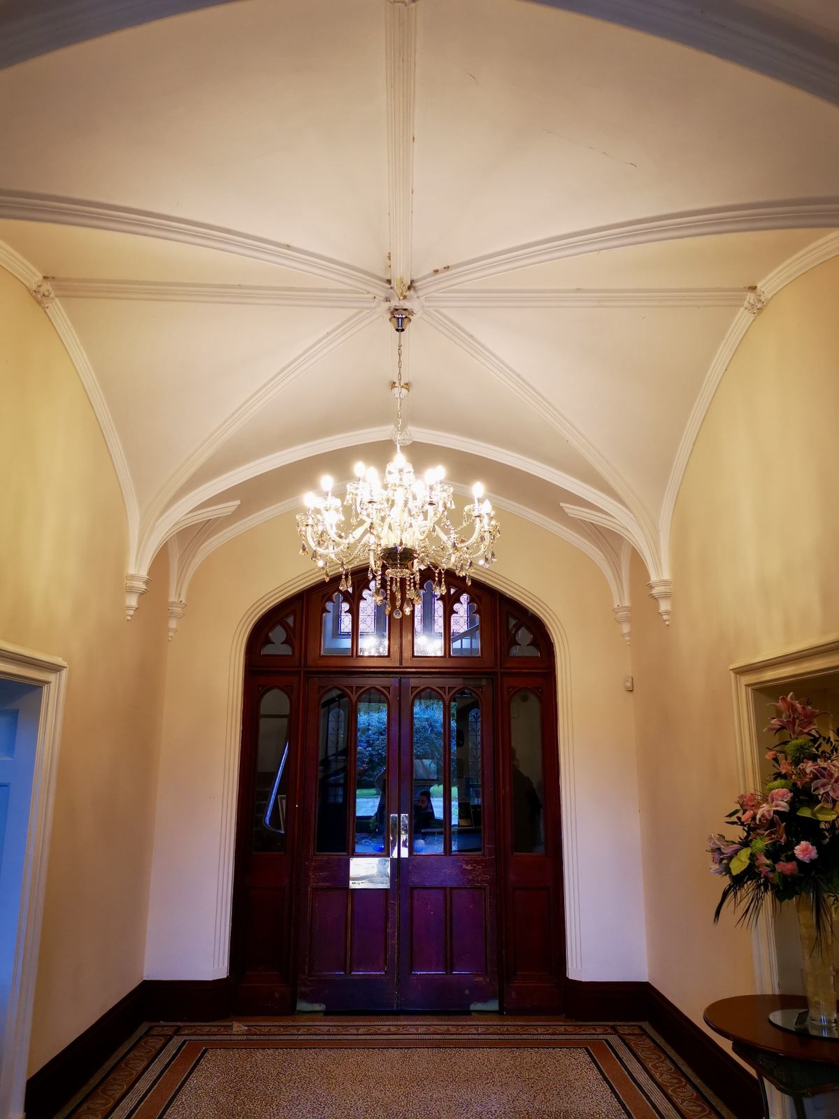 Antique Style Crystal Glass Chandelier photo vinterior