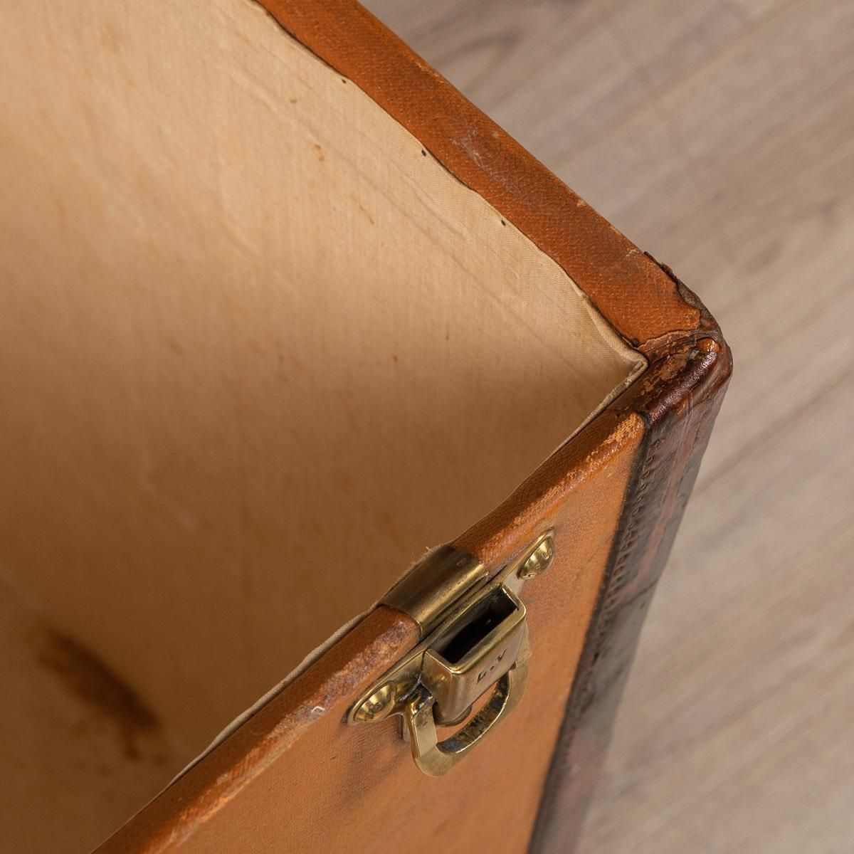 photo vinterior 20th Century Louis Vuitton Malle Haute Trunk Orange "Vuittonite" Canvas, C.1900