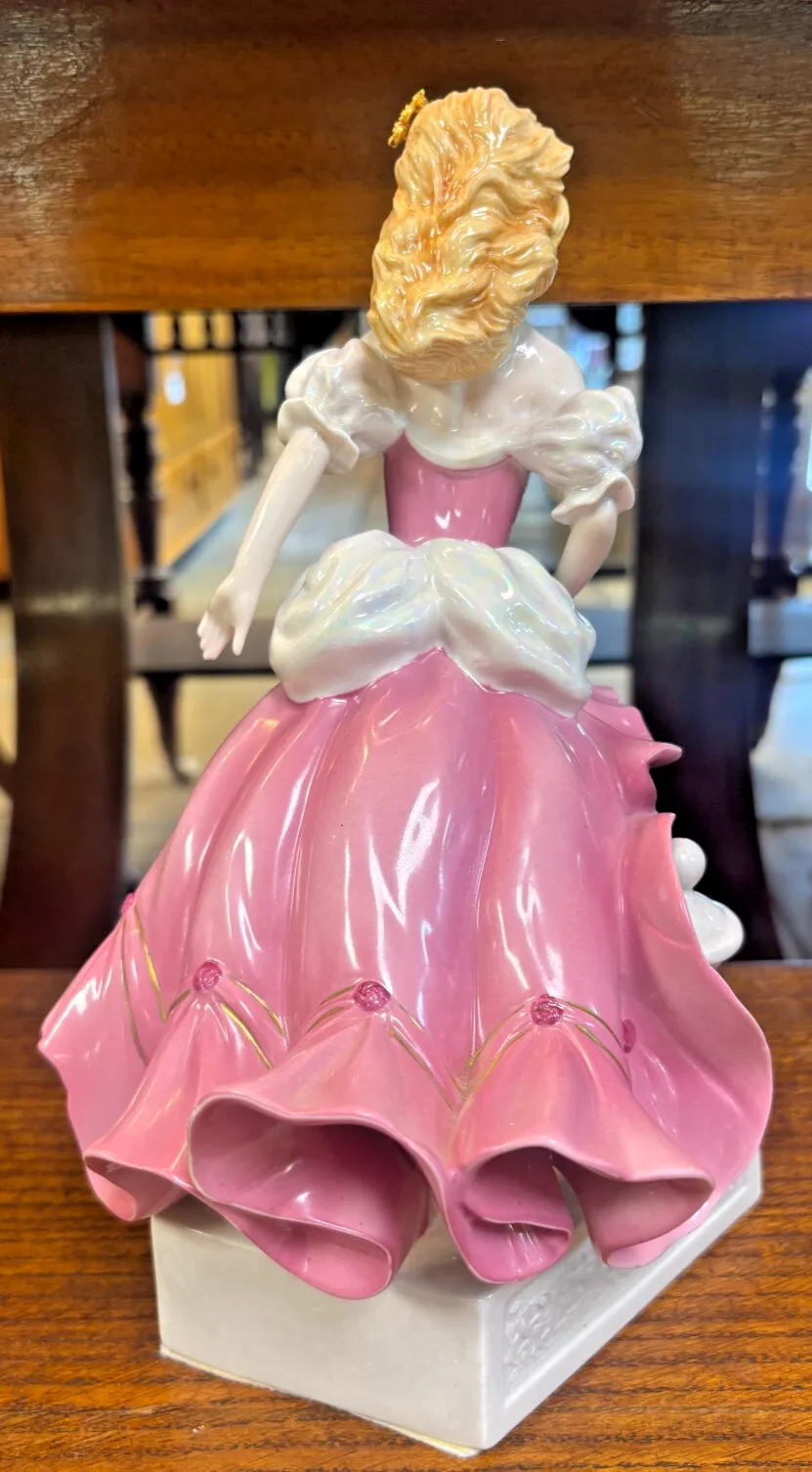 Vintage Franklin Mint 1988 Cinderella Princess Figurine By Gerda Neubacher photo Home Decor