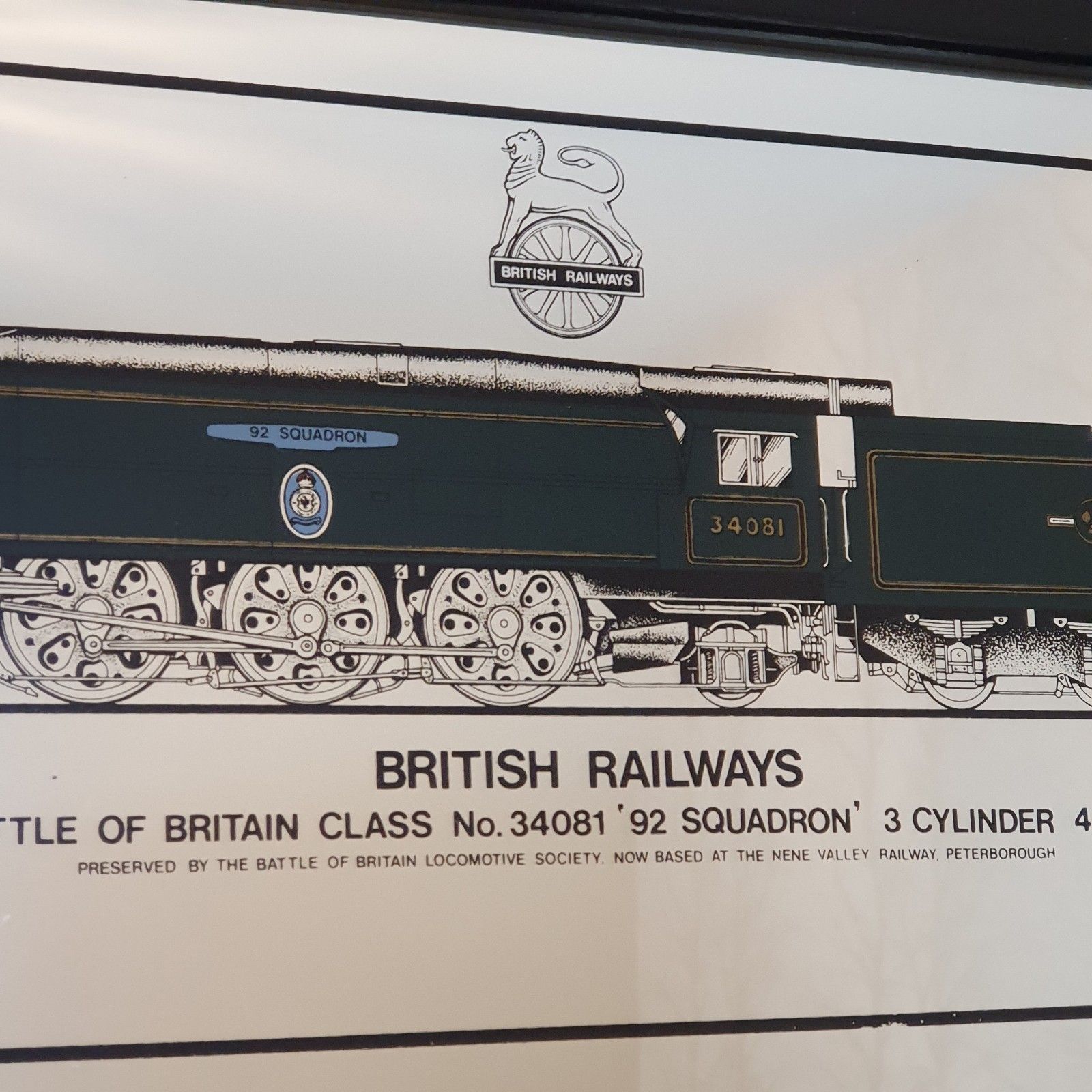 Vintage Battle Of Britain 34081 92 Squadron 3 Cylander Train Advertising Mirror photo Home Decor