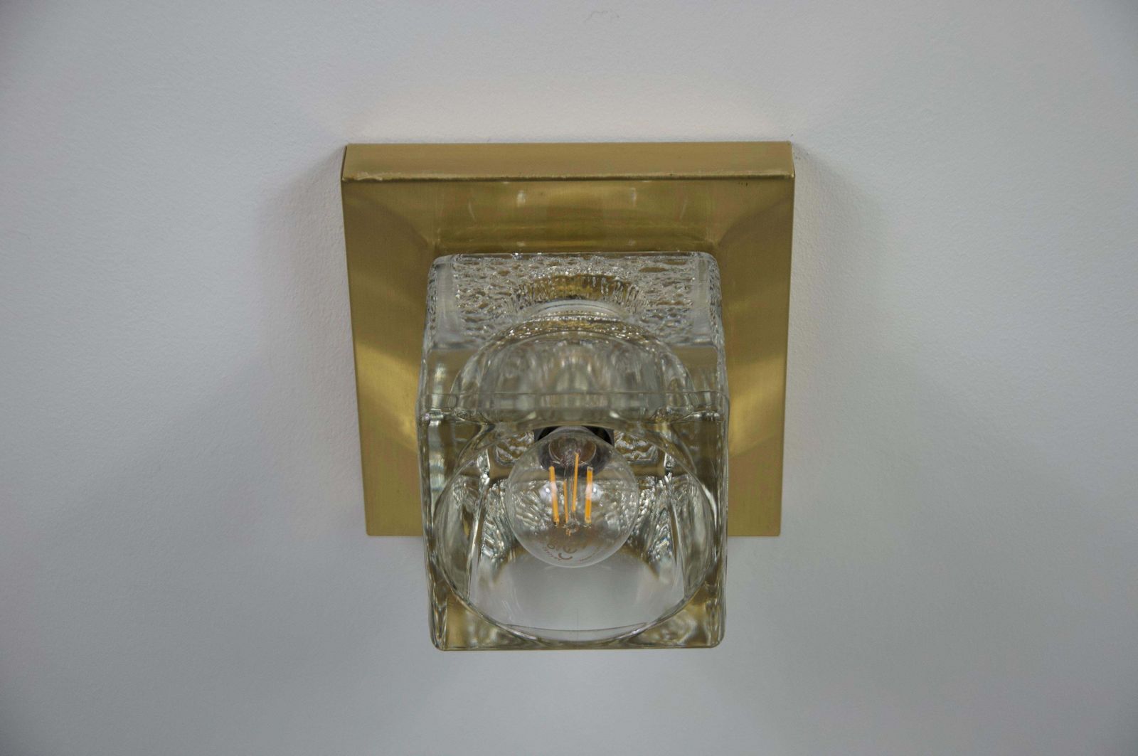 1 Of 4 Ice Glass Cube Wall Lamps With Brass Base By Peill & Putzler, 1970s photo Lighting