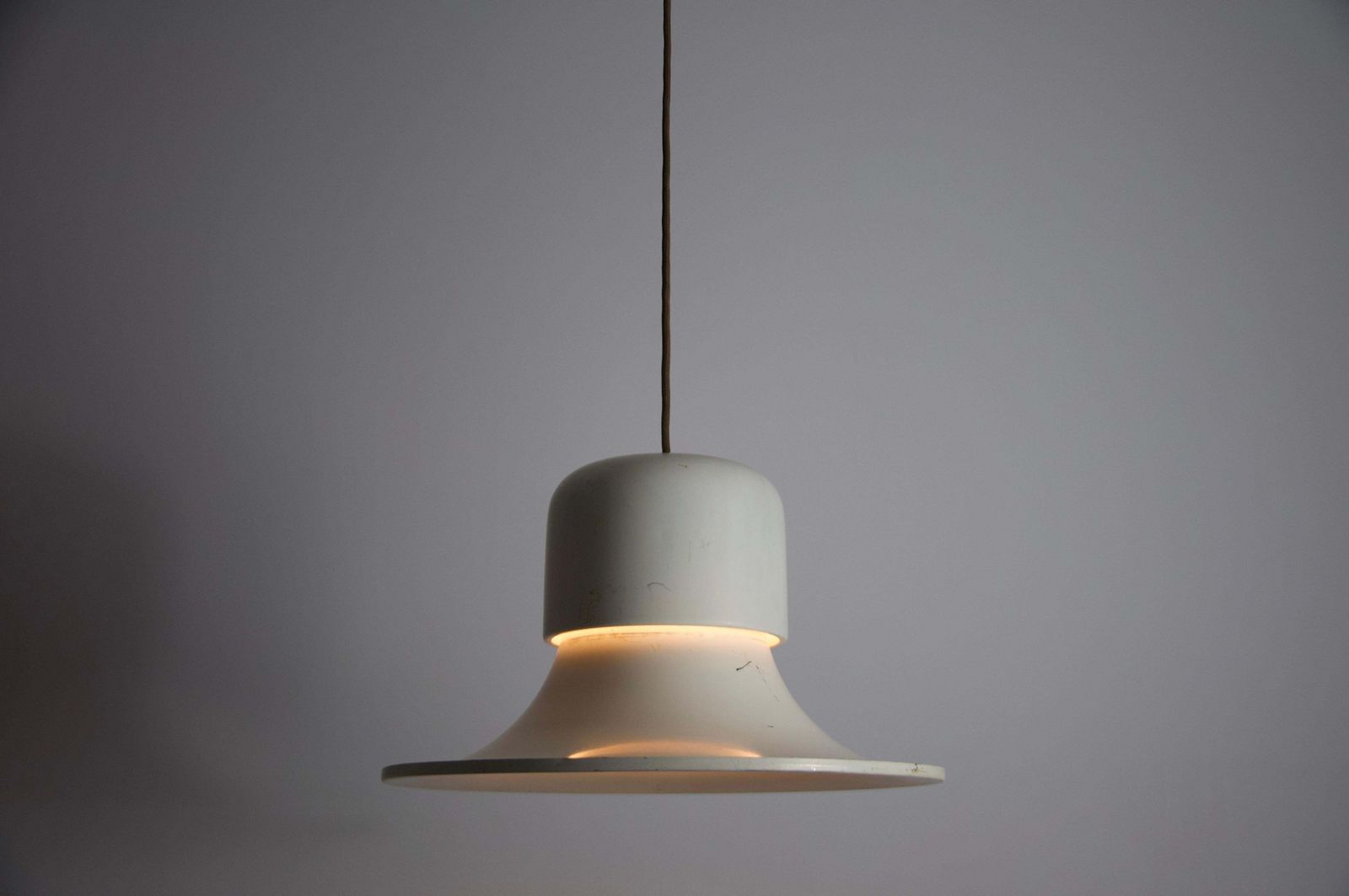 photo vintage White Metal Hanging Lamp By Joe Colombo Stilnovo, Italy, 1950s