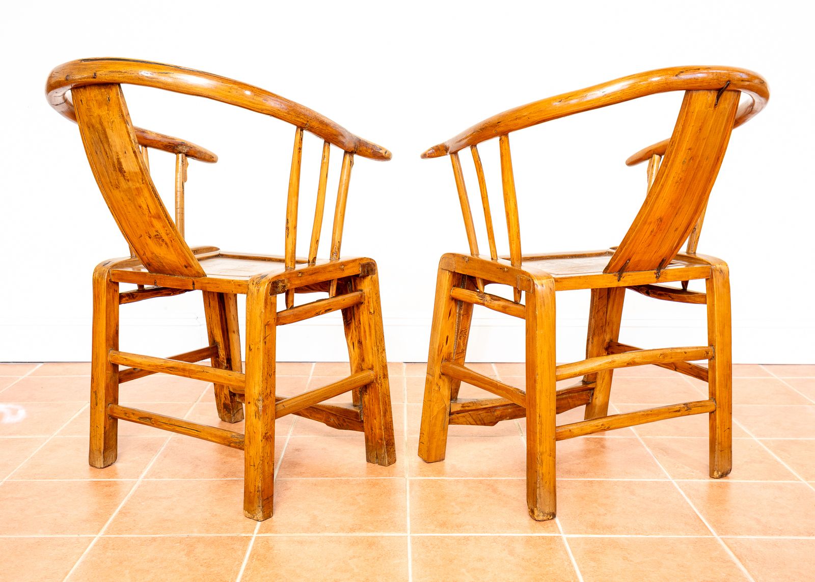 Pair Of Blonde Antique Chinese Armchairs Horseshoe Carved Motifs Country Grand Tutor Orienta.L Hall Throne Chairs Bohemian Country House photo vintage