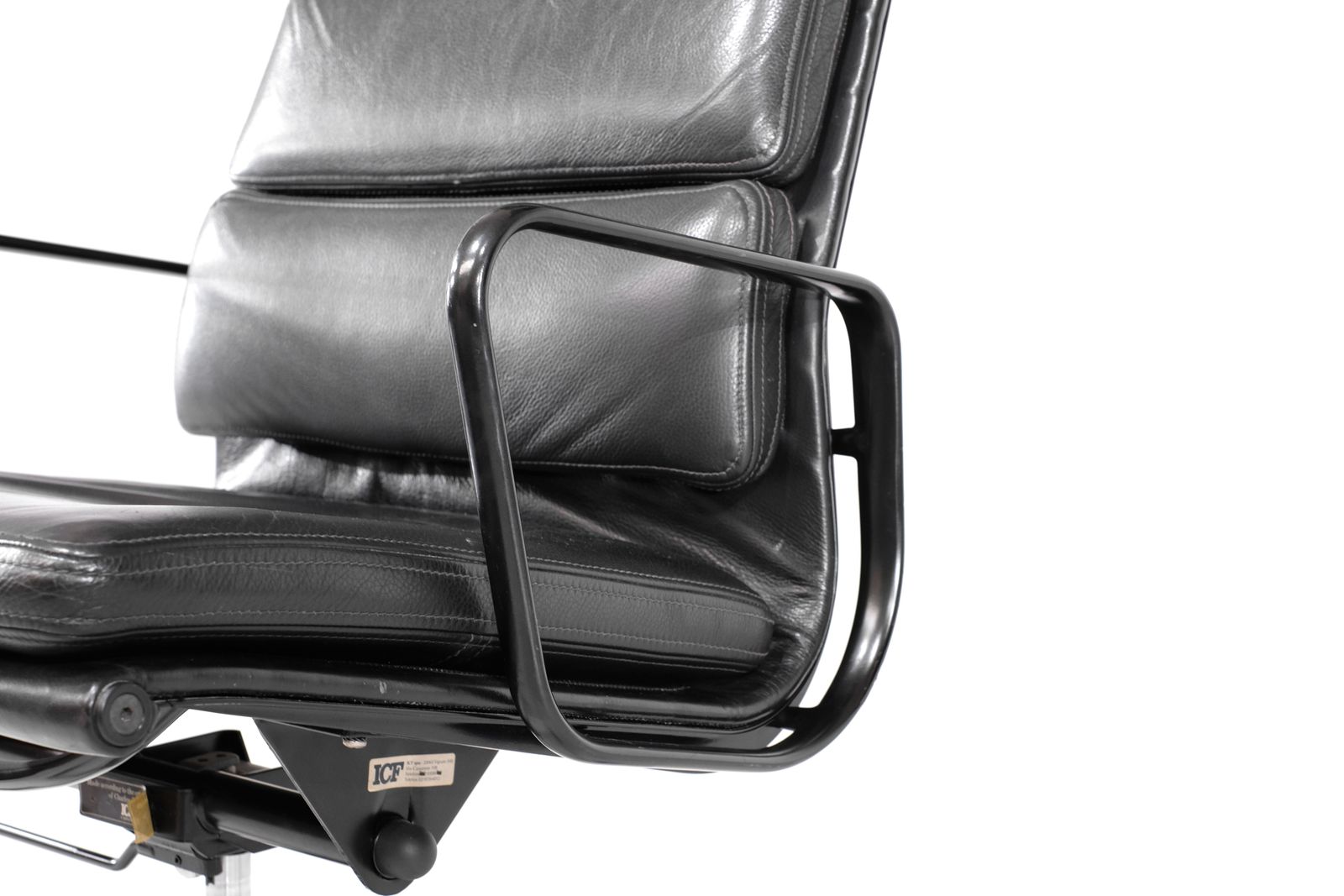 photo vinterior Armchair Soft Pad Chair "Ea 219" Charles Ray Eames, USA 1969.