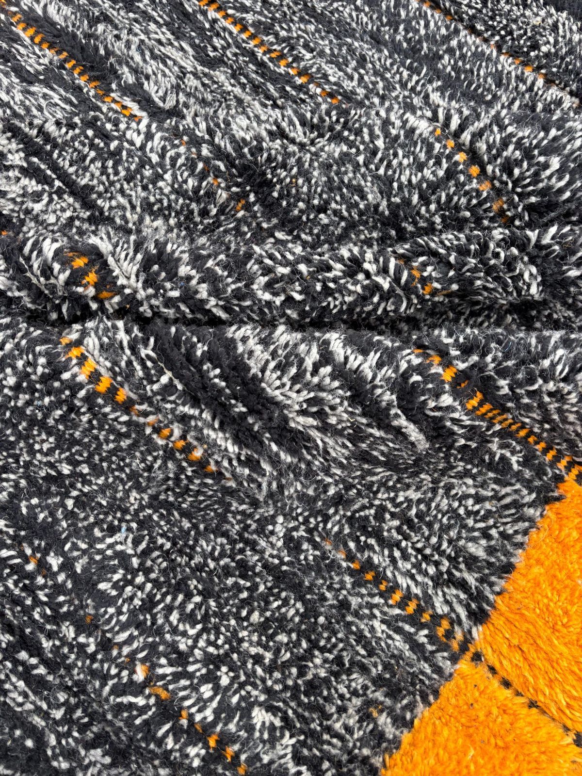 Black & Yellow Moroccan Mrirt Wool Rug 190x250 Cm Handwoven Berber Carpet, Modern Geometric Wool Rug, Bold Artisanal Decor photo 1600.0