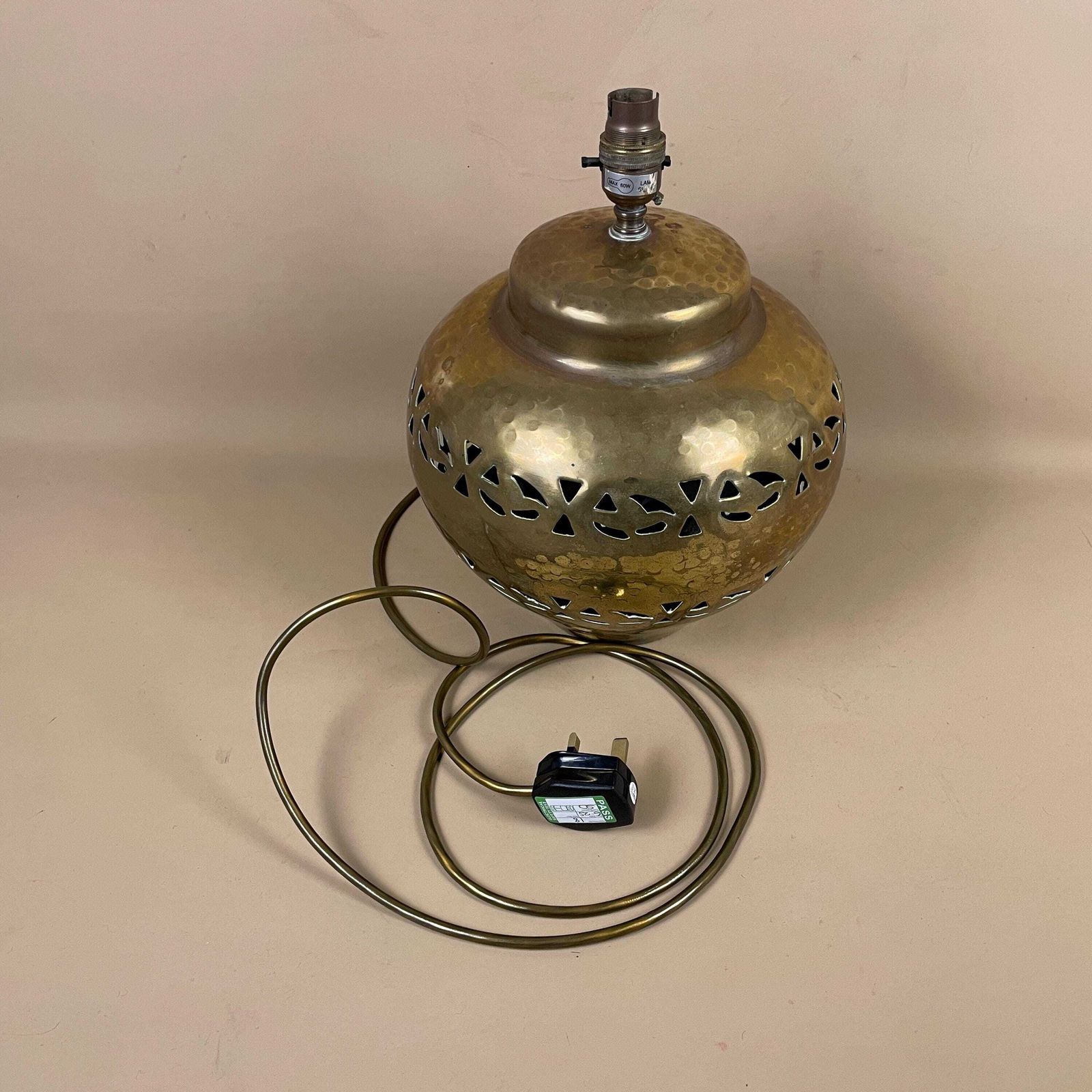 photo furniture Antique Metal Indian Gold Brass Lamp Light Bedside Side Table Desk Ornate Detail Round Ball Vintage Hammered Patterned Lamps India Medium