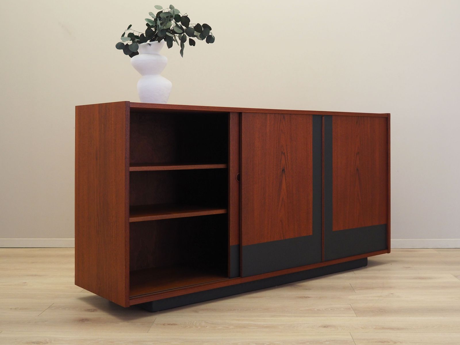 Teakhouten Dressoir, Deens Design, Jaren 1970, Productie: Denemarken photo vinterior