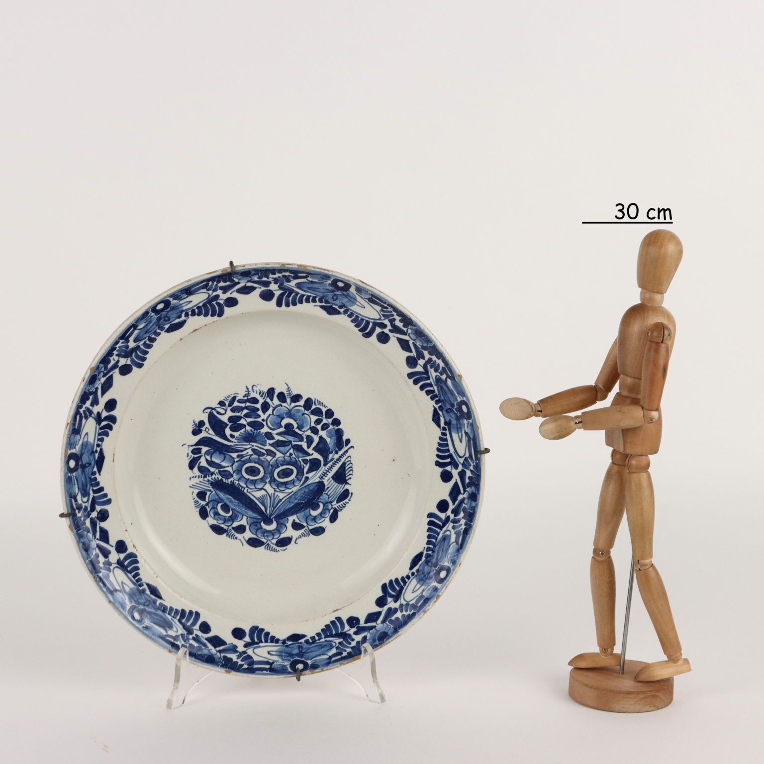 Antique Majolica Plate Man. Antonibon Nove Italy XVIII Century photo furniture