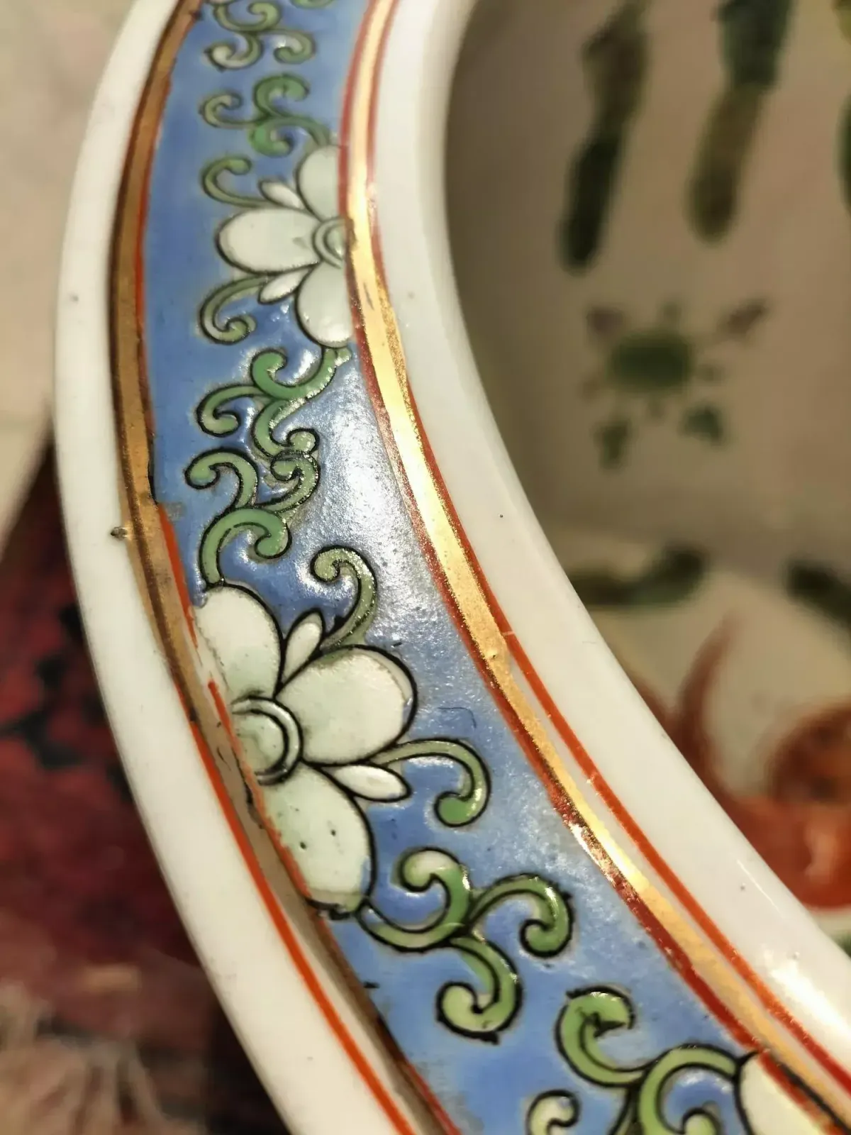 photo vinterior 19th Century Aquarium Pot In Porcelain, China.