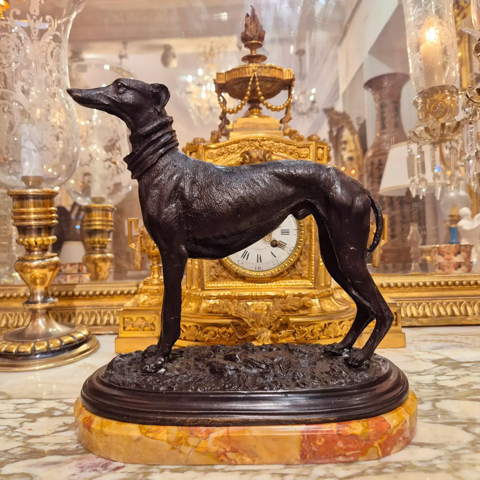 photo vintage 19th Century Statue Of A Greyhound In Bronze, In The Style Of Pierre Jules Mêne