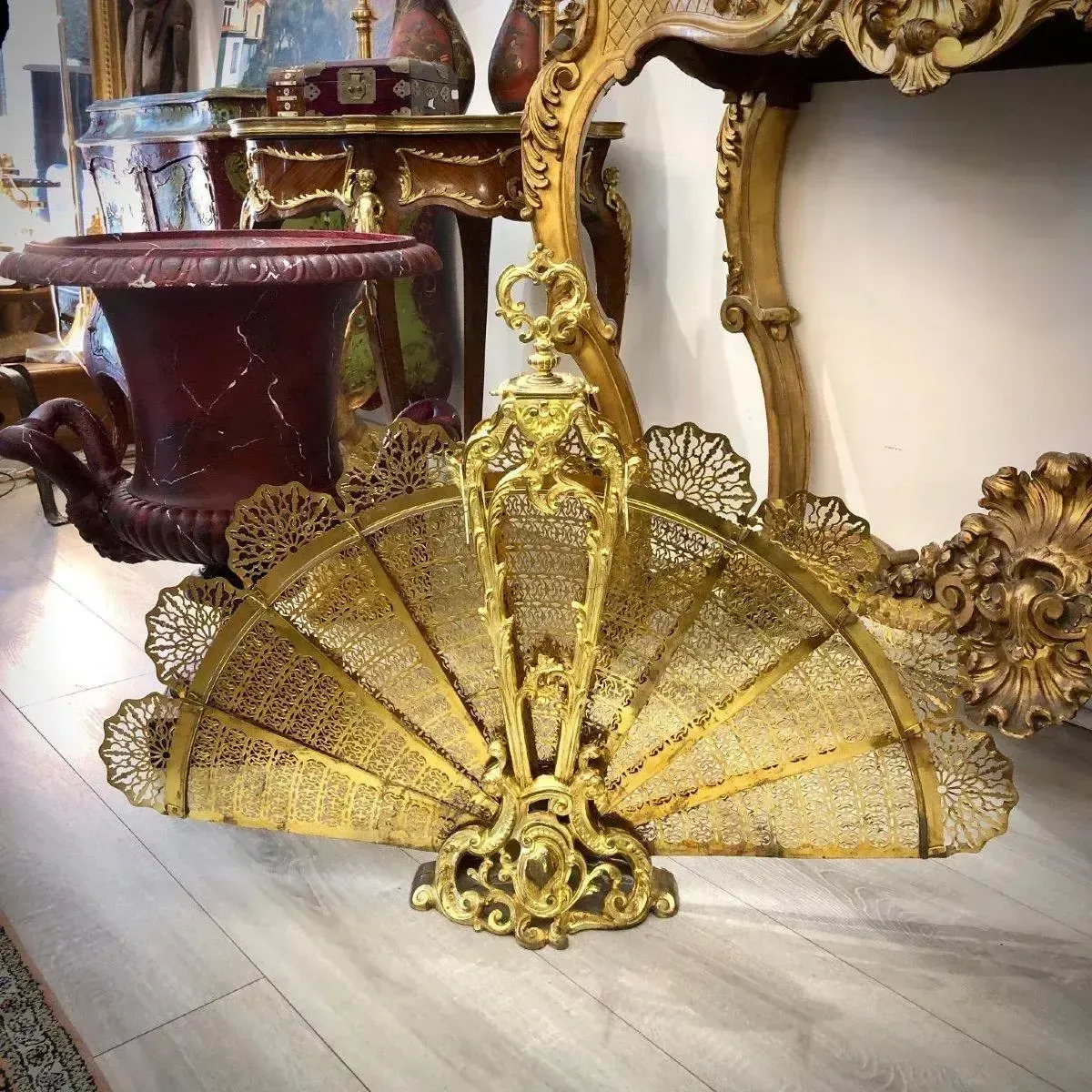 19th Century Fireplace Screen In Gilt Bronze photo for sale