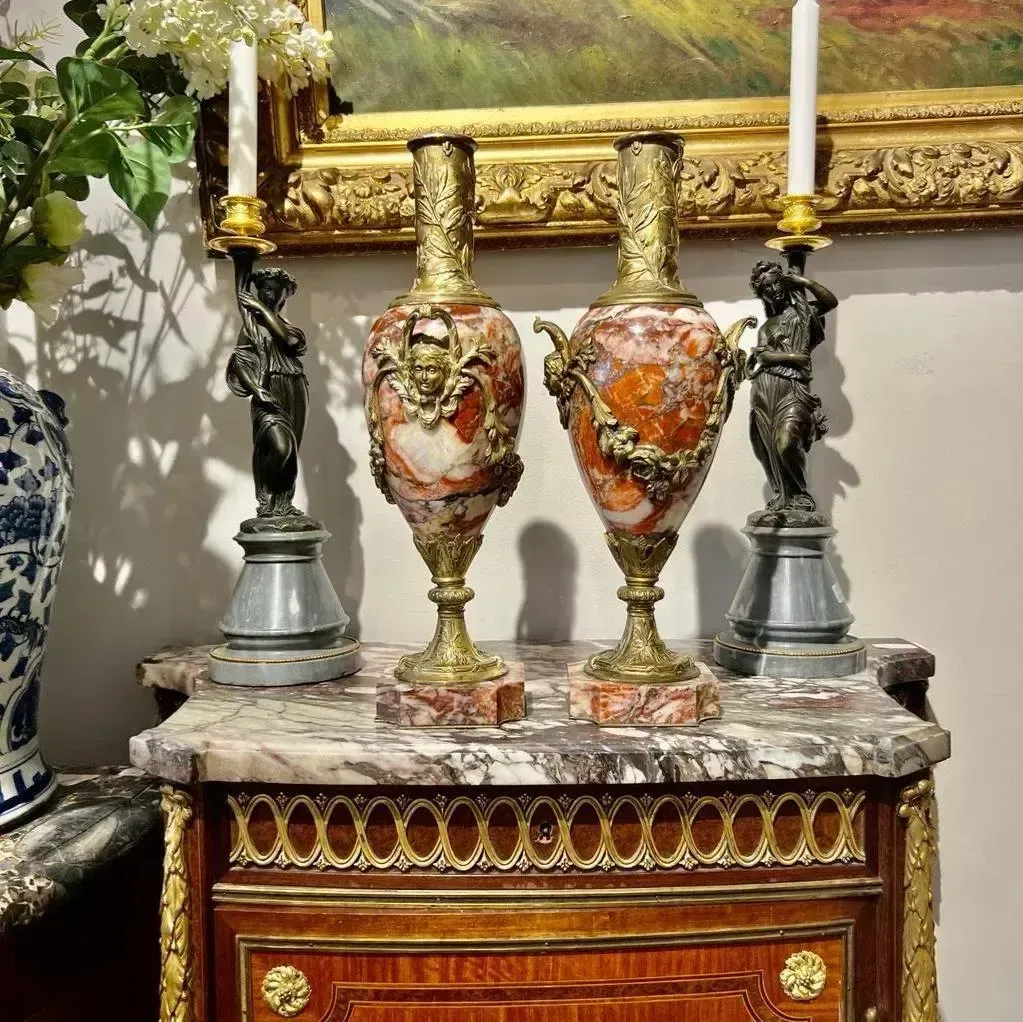 19th Century Pair Of Large Cassolettes With Mascarons In Violet Breccia Marble photo vintage