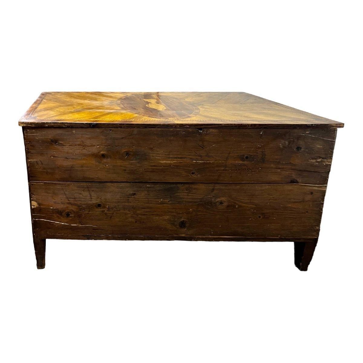 photo for sale 18th Century Chest Of Drawers From Italy