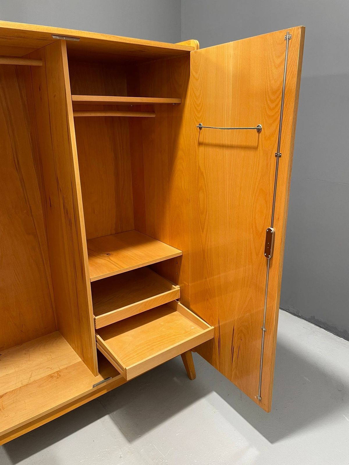 Your20th Midcentury High Gloss Wardrobe By Tatra Nábytok, 1930s–1960s Rs. 42,800.00 photo vinterior