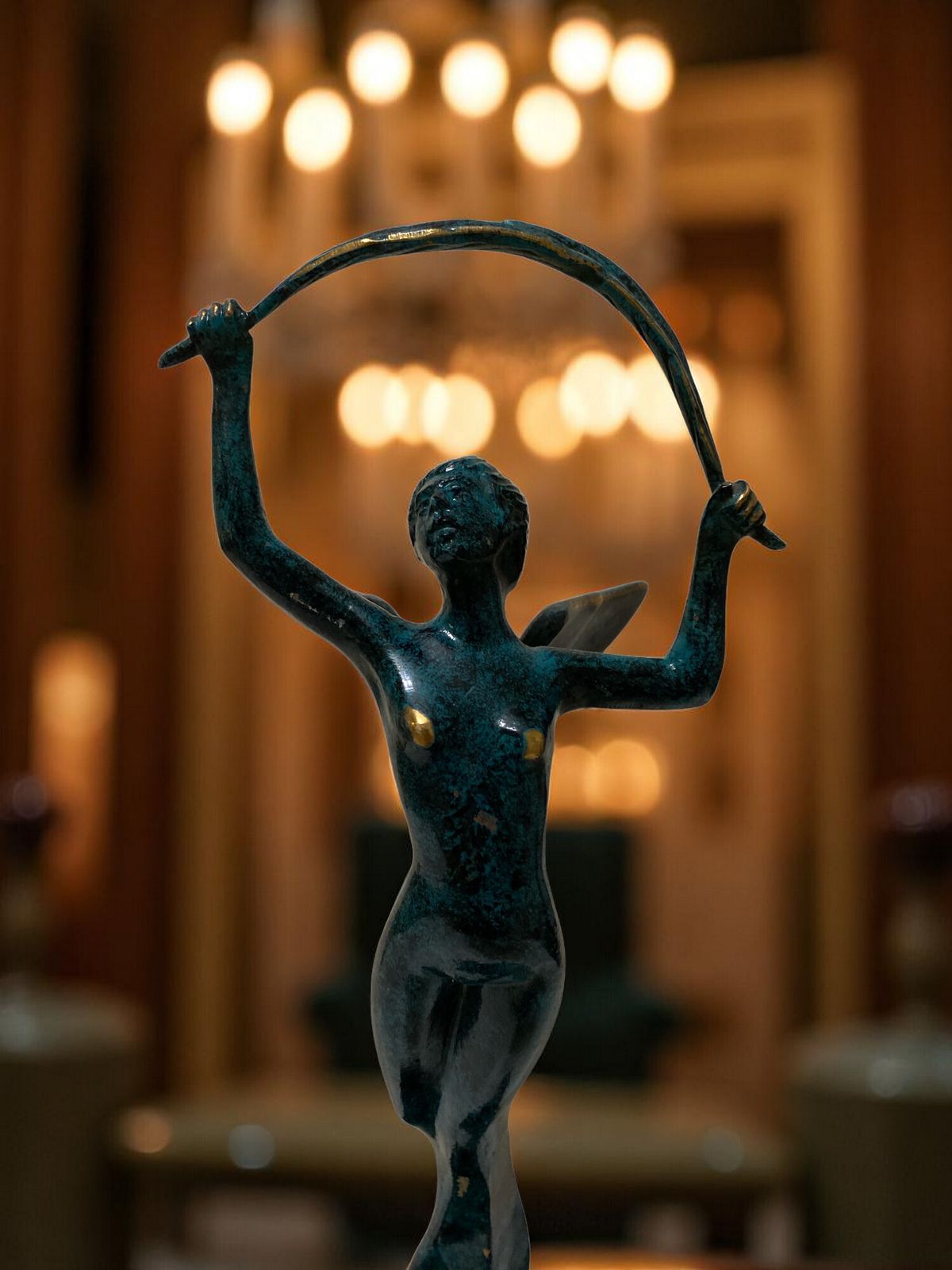 130.0 Elegant Bronze Woman Sculpture Of Victory With Marble Base – Exquisite Art Deco Masterpiece 34 Centimeters High photo