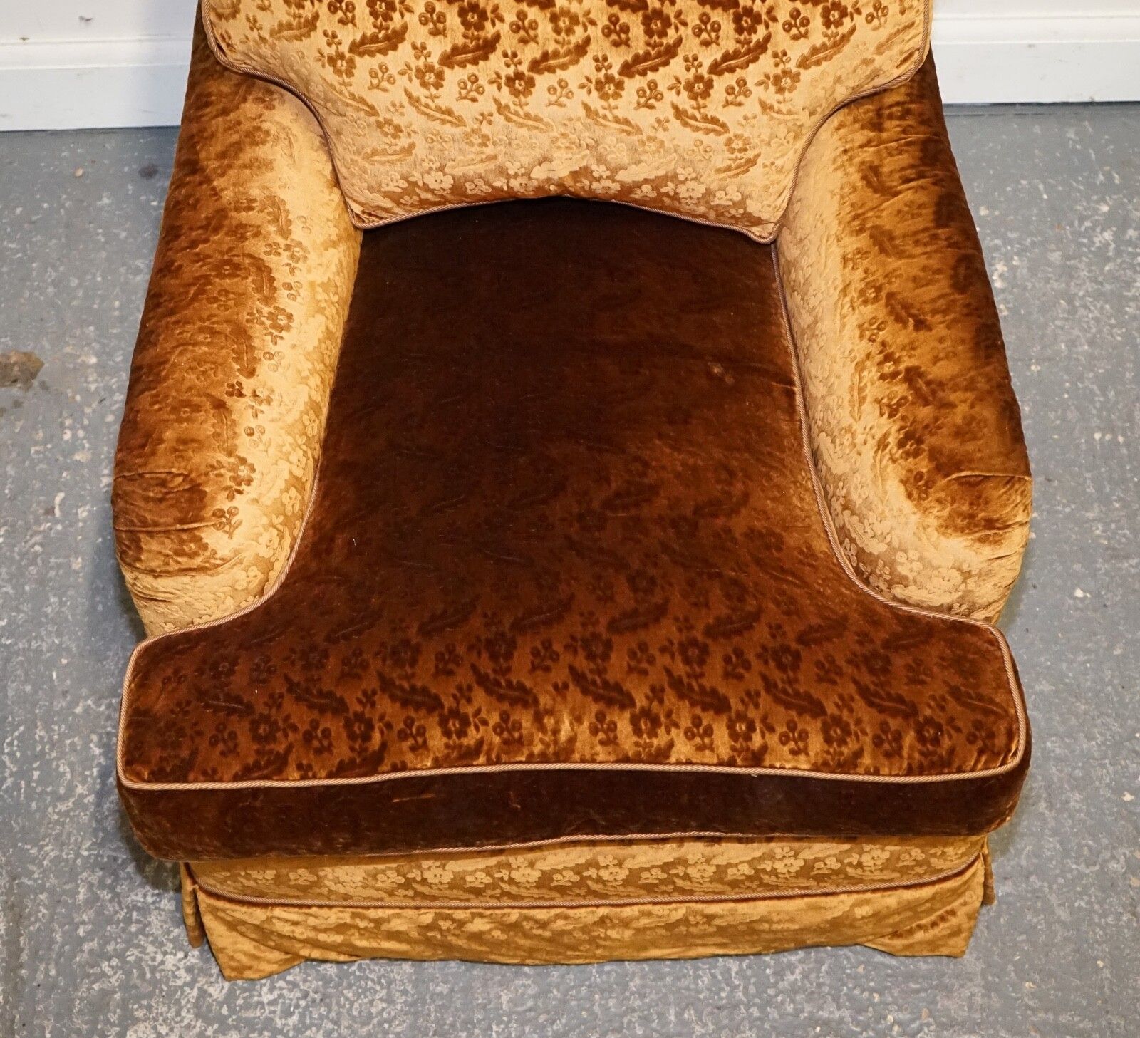 Furniture Vintage Pair Custom Made Brown Gold Velvet Connaught Armchairs By Dudgeon London photo