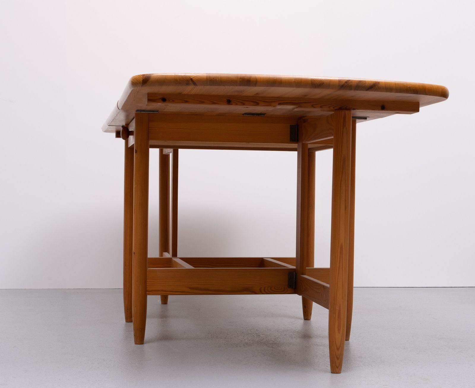 Eero Aarnio Solid Pine Wood Drop Leaf Dining Table Laukaan Puu 1970s photo Furniture