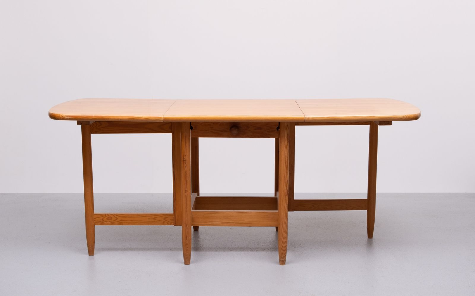 Eero Aarnio Solid Pine Wood Drop Leaf Dining Table Laukaan Puu 1970s