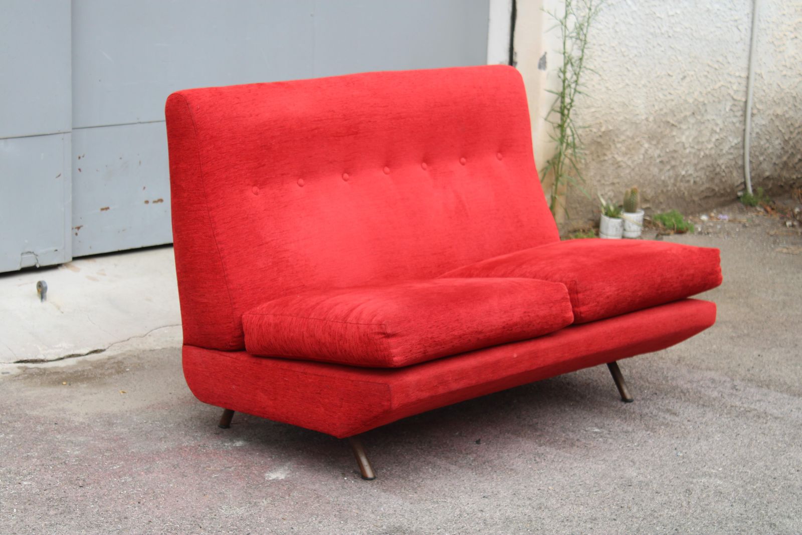 Marco Zanuso Triennale Sofa Marco Zanuso For Arflex 1951 Red Velvet photo furniture