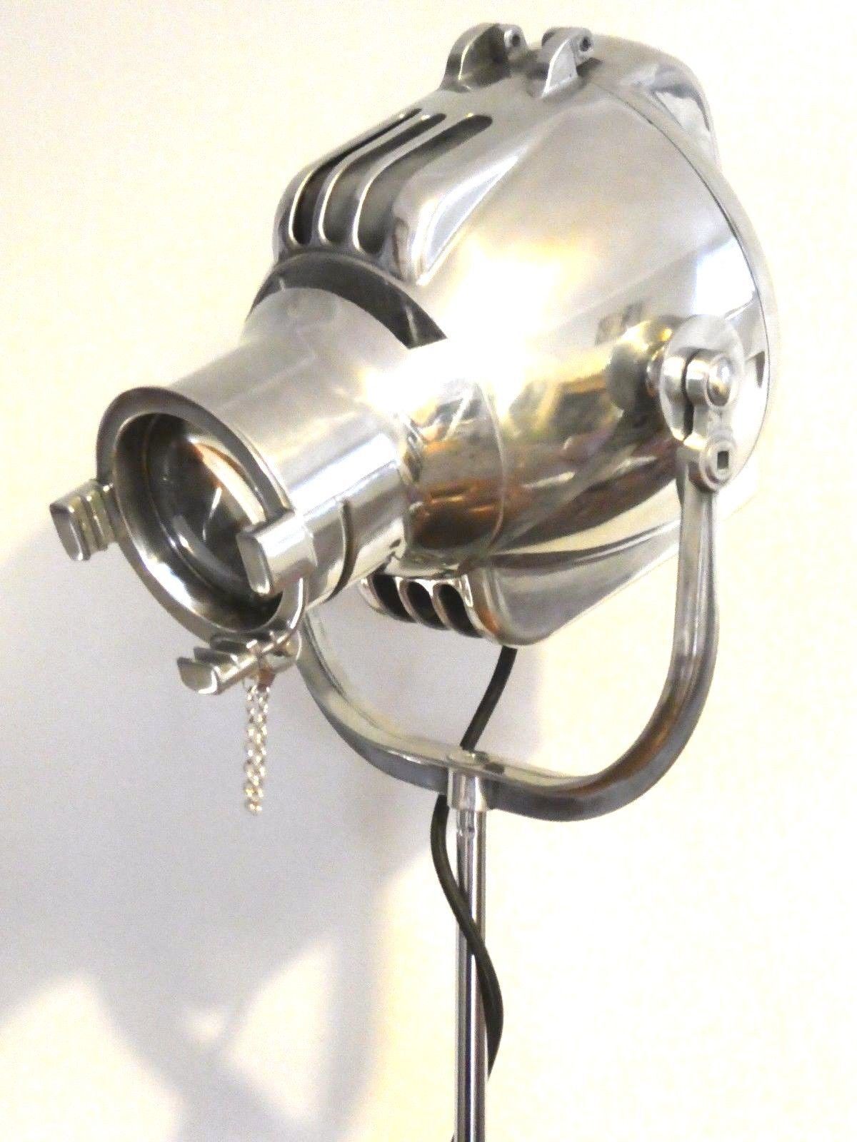 Rare Strand Theatre Film Spotlight Studio Floor Standing Standard Lamp Art Deco Mid 20th Century Patt 23 Lighting photo vinterior