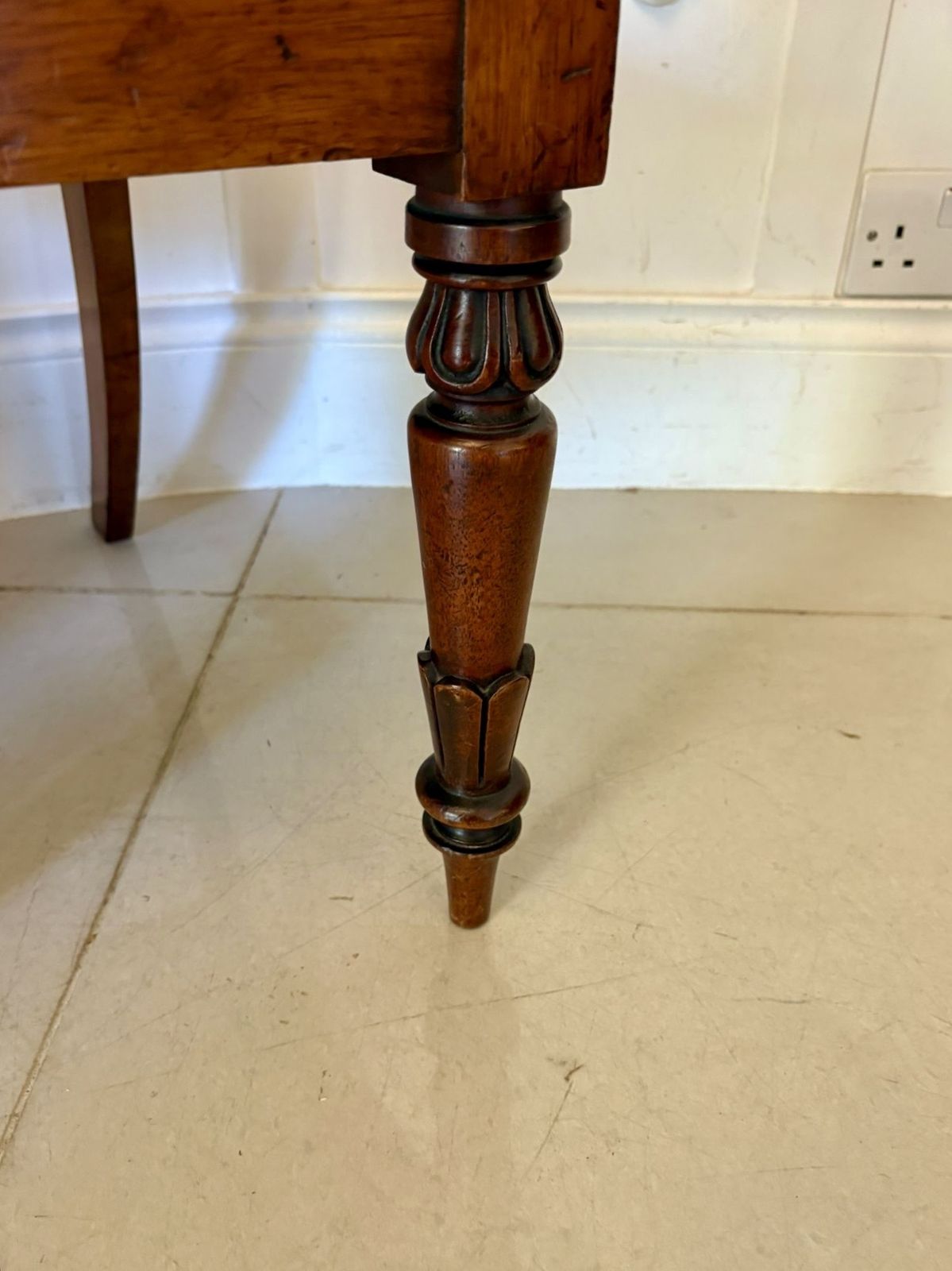 Antique 19th Century Quality Mahogany Desk Chair photo vinterior
