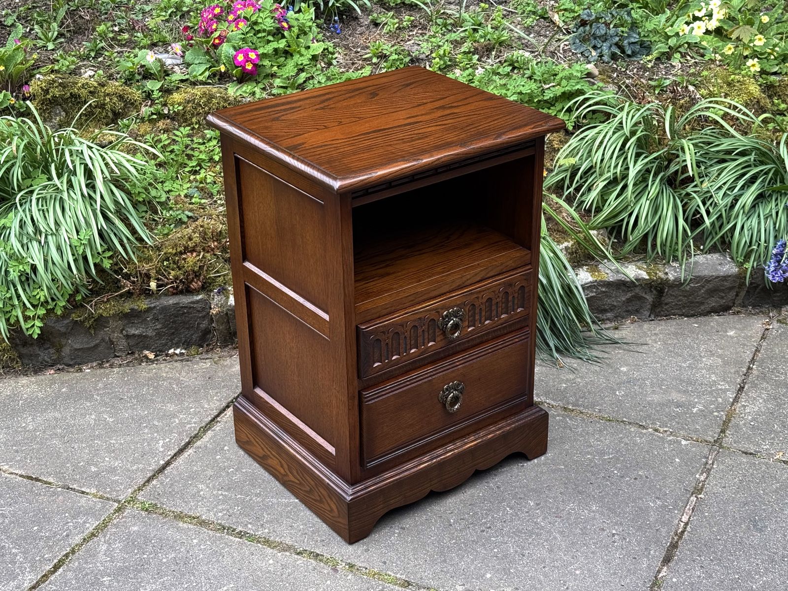 photo furniture A Matching Pair Of Wood Brothers Old Charm Light Oak Bedside Cabinets / Tables / Nightstands