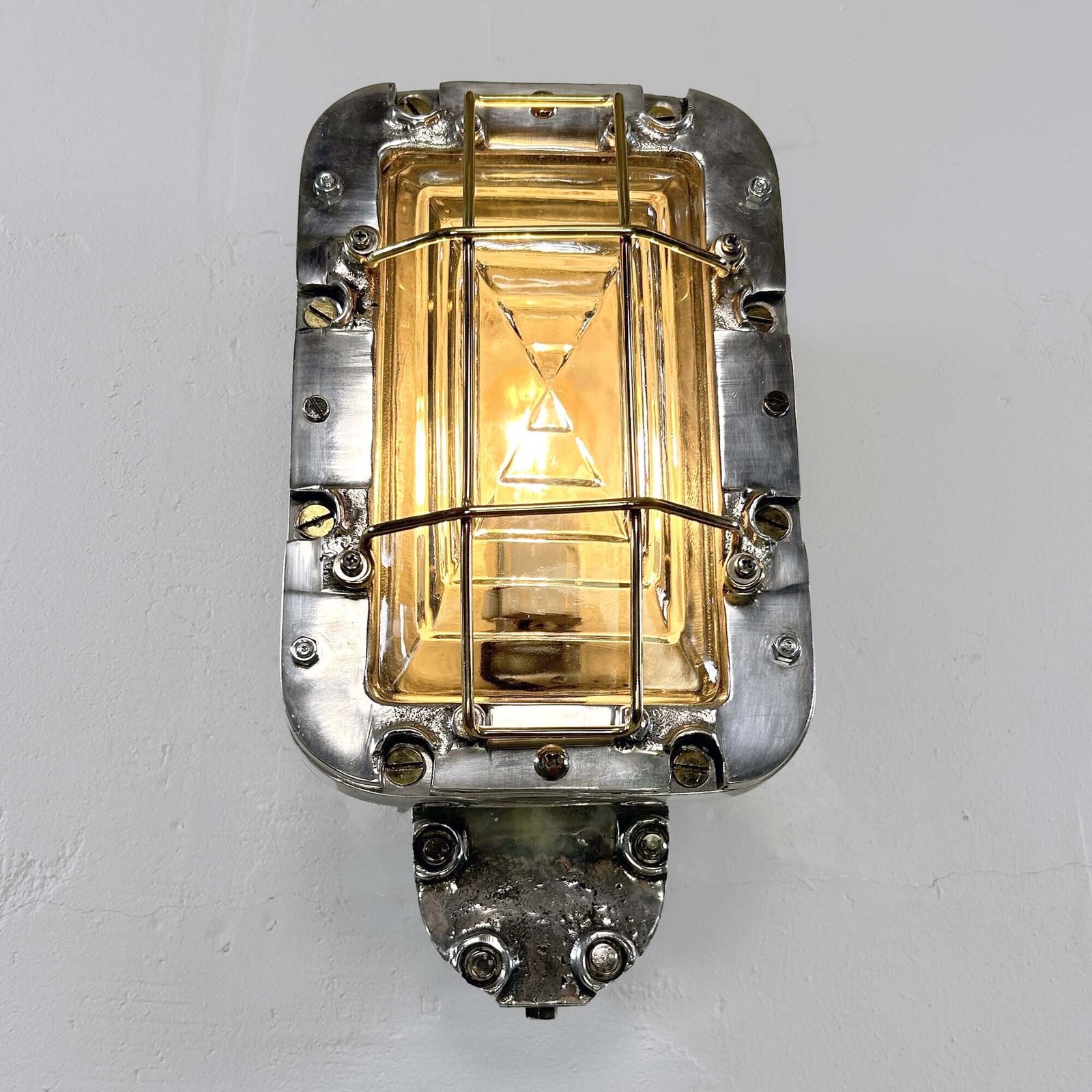 photo vinterior Large Industrial Rectangular Aluminium Wall Light With Brass Cage