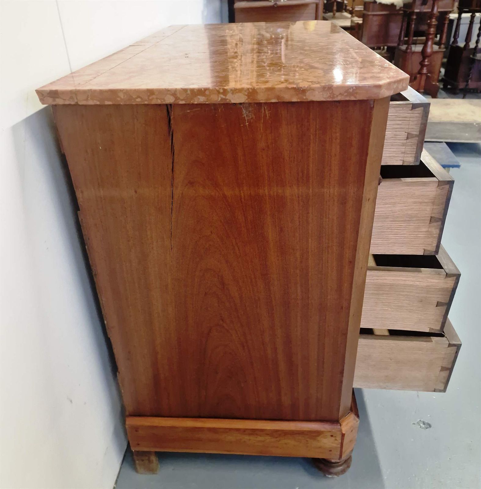 Furniture Mahogany Chest Of Drawers With Marble Top photo