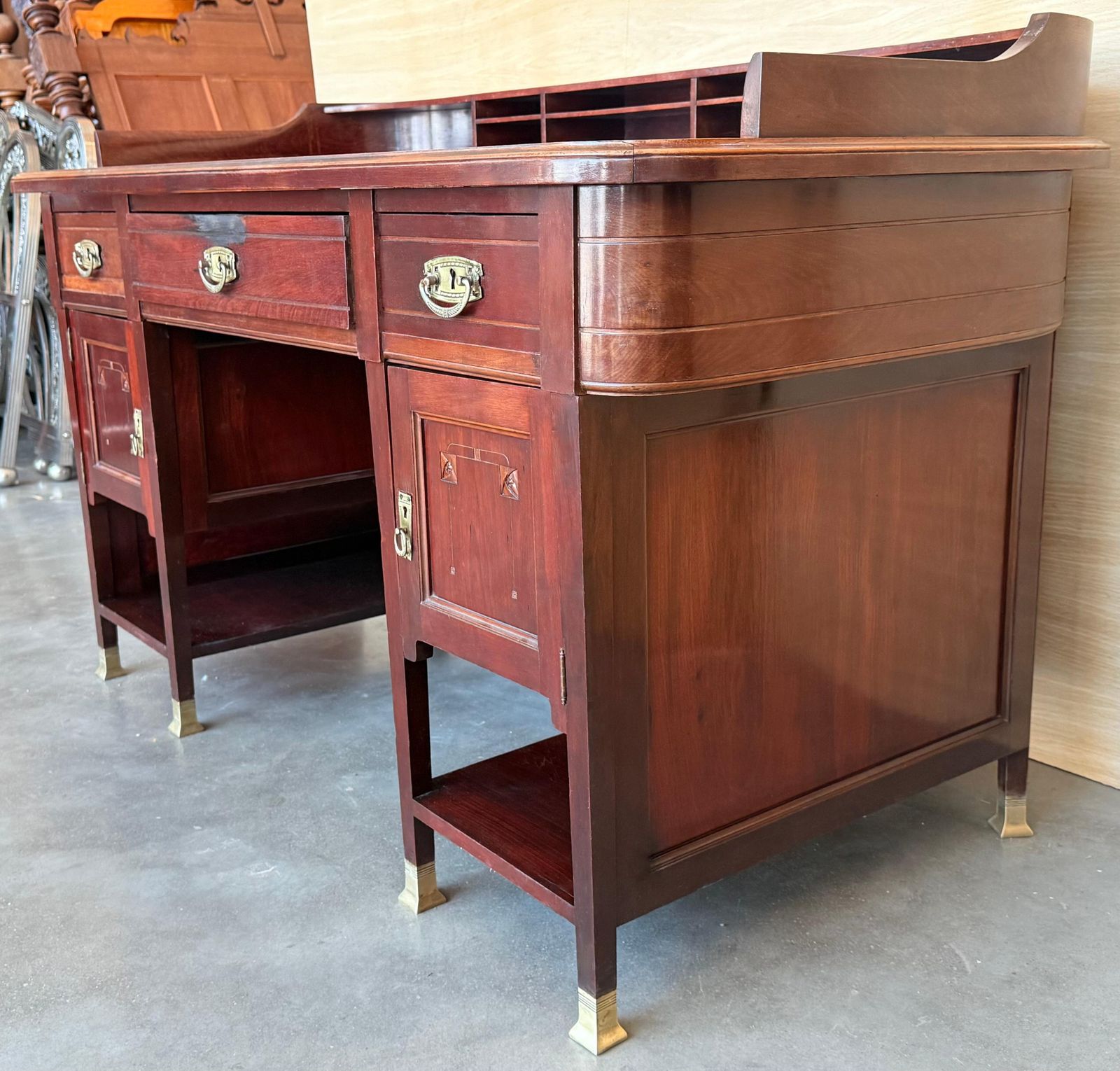 Bureau Art déco à deux faces et deux niveaux photo vinterior