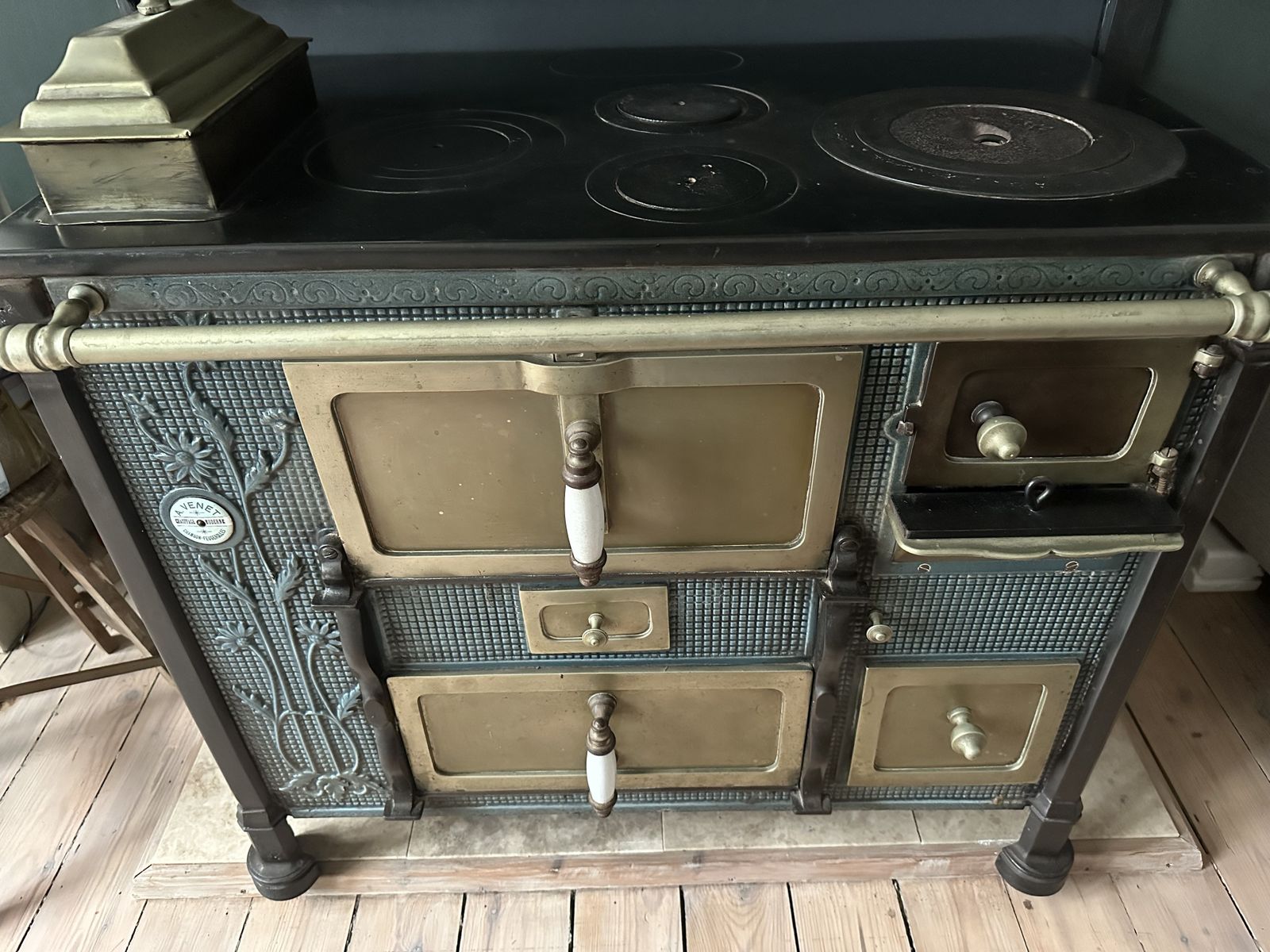 photo vinterior Rare Art Nouveau French Stove Cooker