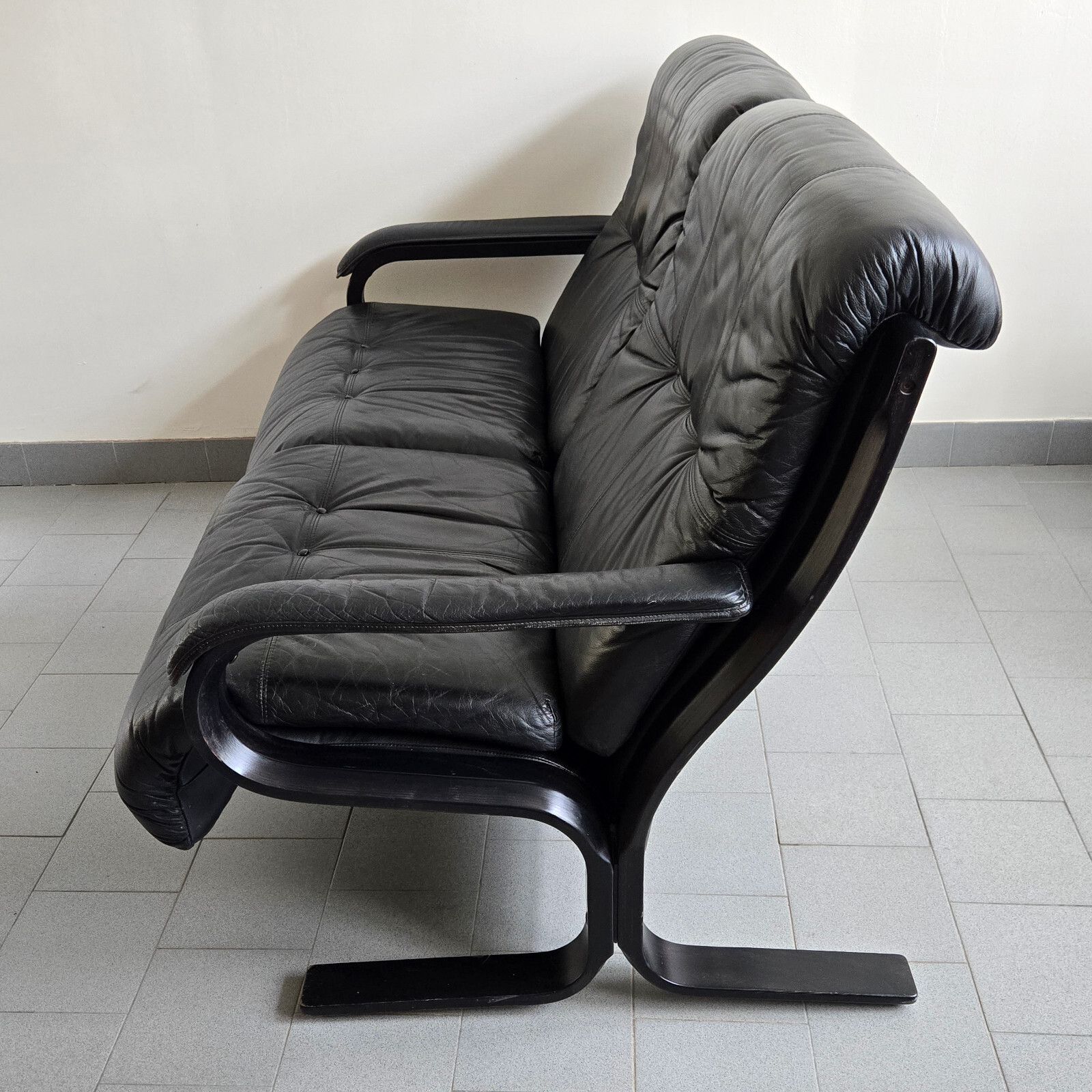 Vintage 1970 Scandinavian 2 Seater Sofa Black Leather & Wood Curved 70s 1970 photo for sale