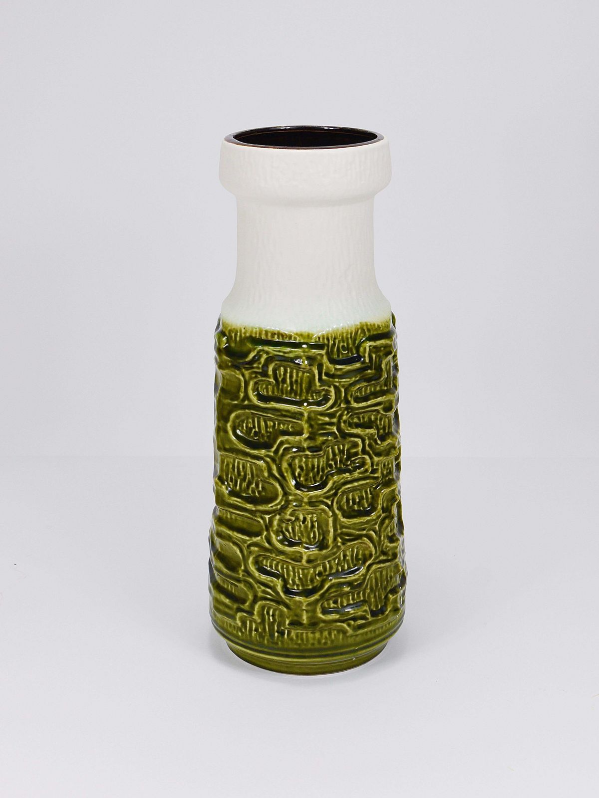 Tall Brutalist Op Art Green & White Terracotta Floor Vase, Austria, 1970s photo vinterior