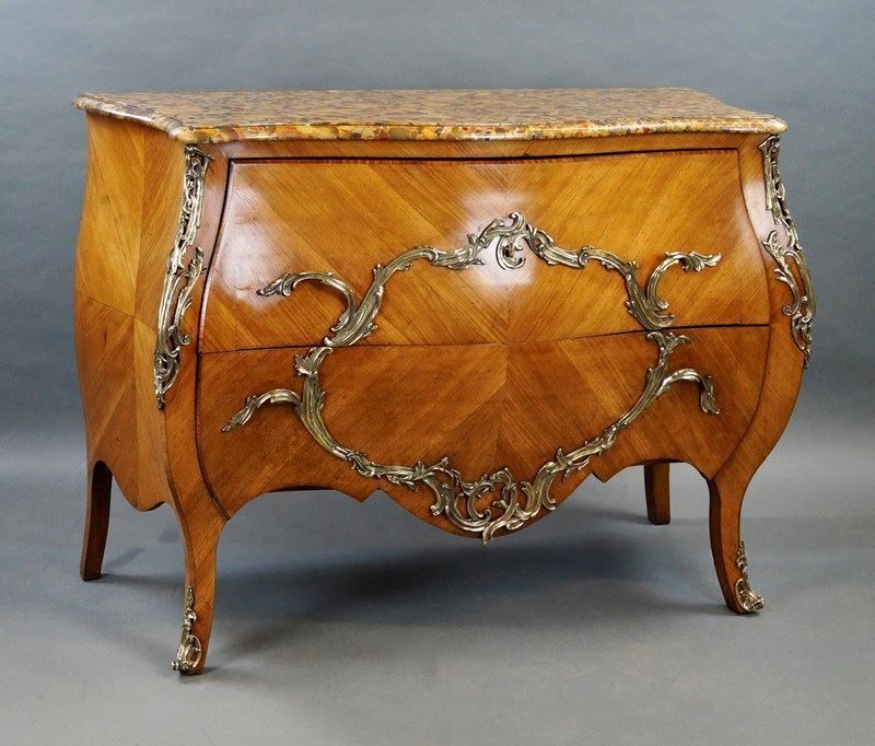 A 19th Century French Sabicu Bombe Commode photo Furniture