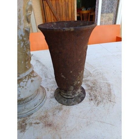 photo vinterior Lot De 3 Vases En Fonte 1900 De Charleville   Mézières