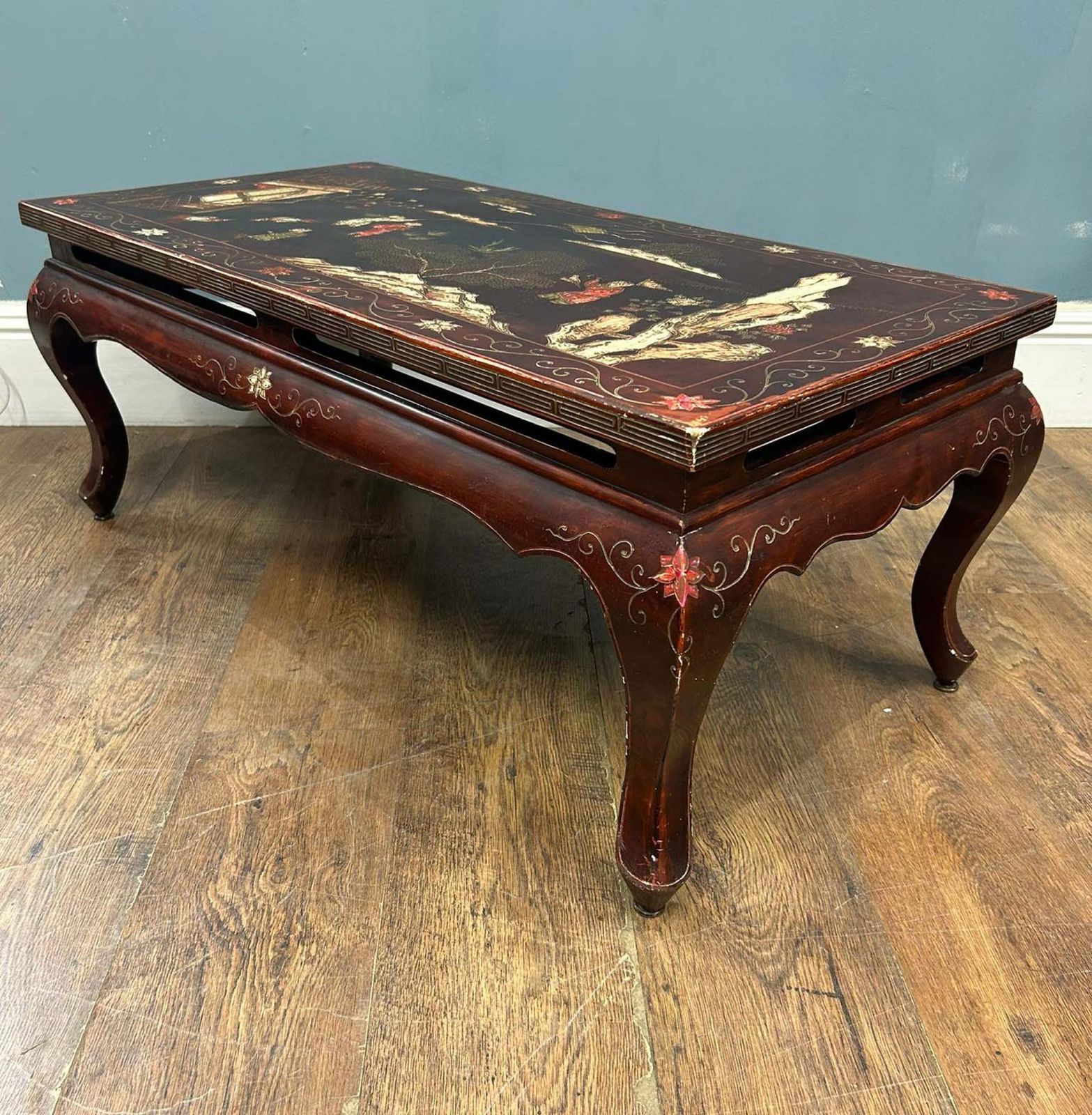 photo furniture Chinese Lacquered Coffee Table Chinoiserie