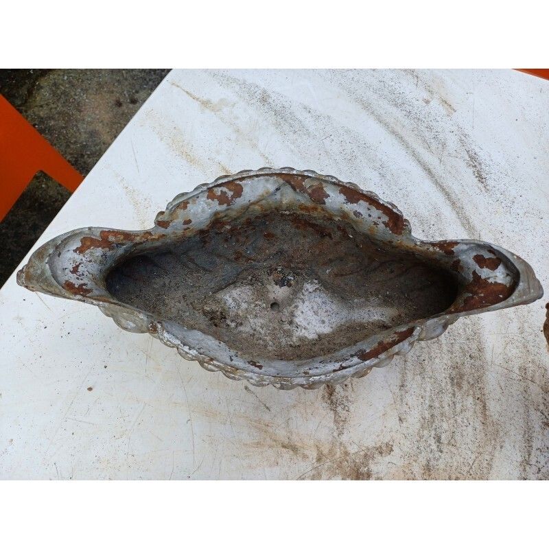 Pair Of 1900 Cast Iron Planters From Charleville Mézières In Rocaille Style photo Garden Decor