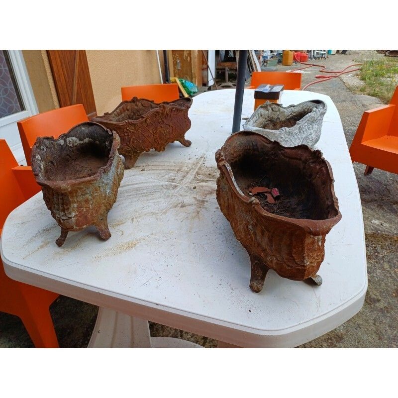 Set Of 4 Cast Iron Planters 1900 From Charleville   Mézières Rocaille Style photo furniture