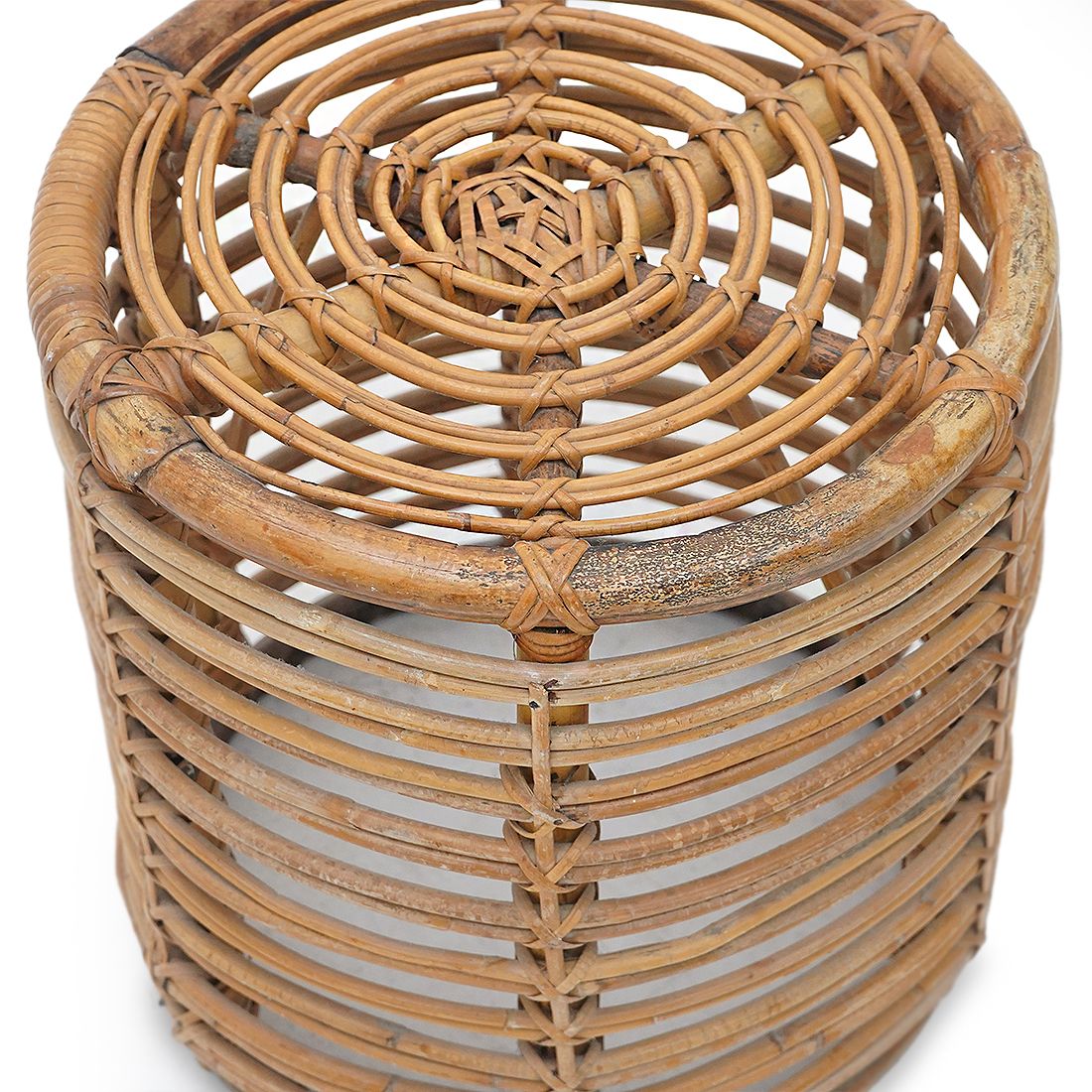 photo furniture Cylindrical Pouf In Curved Rattan By Castano, 1960s